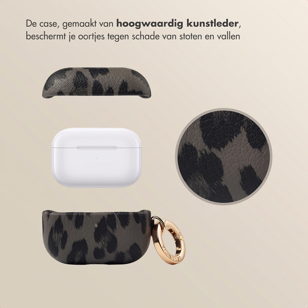 Custodia AirPods Pro con stampa leopardata e anello dorato.
