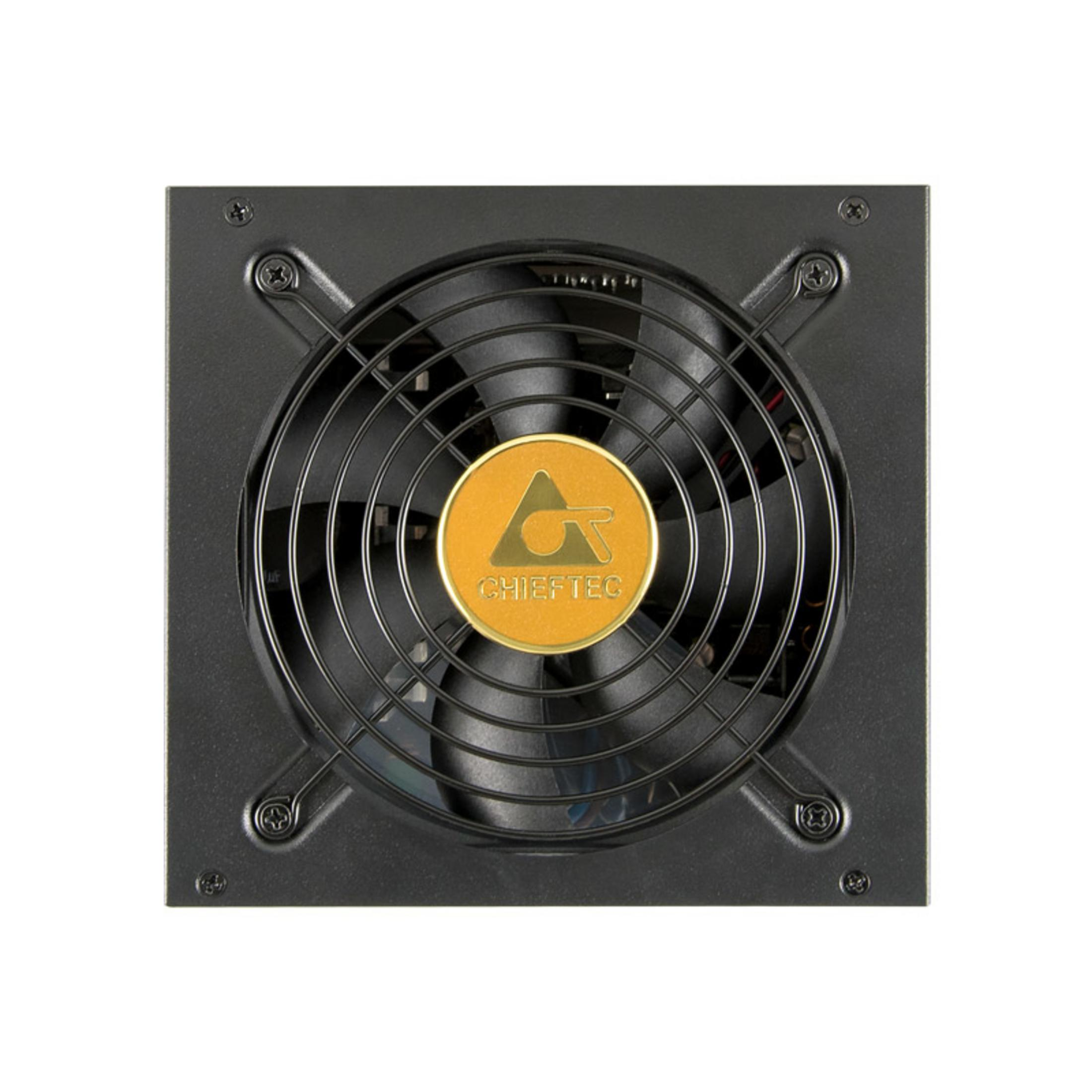 Alimentatore nero con griglia della ventola e logo Chieftec dorato al centro.