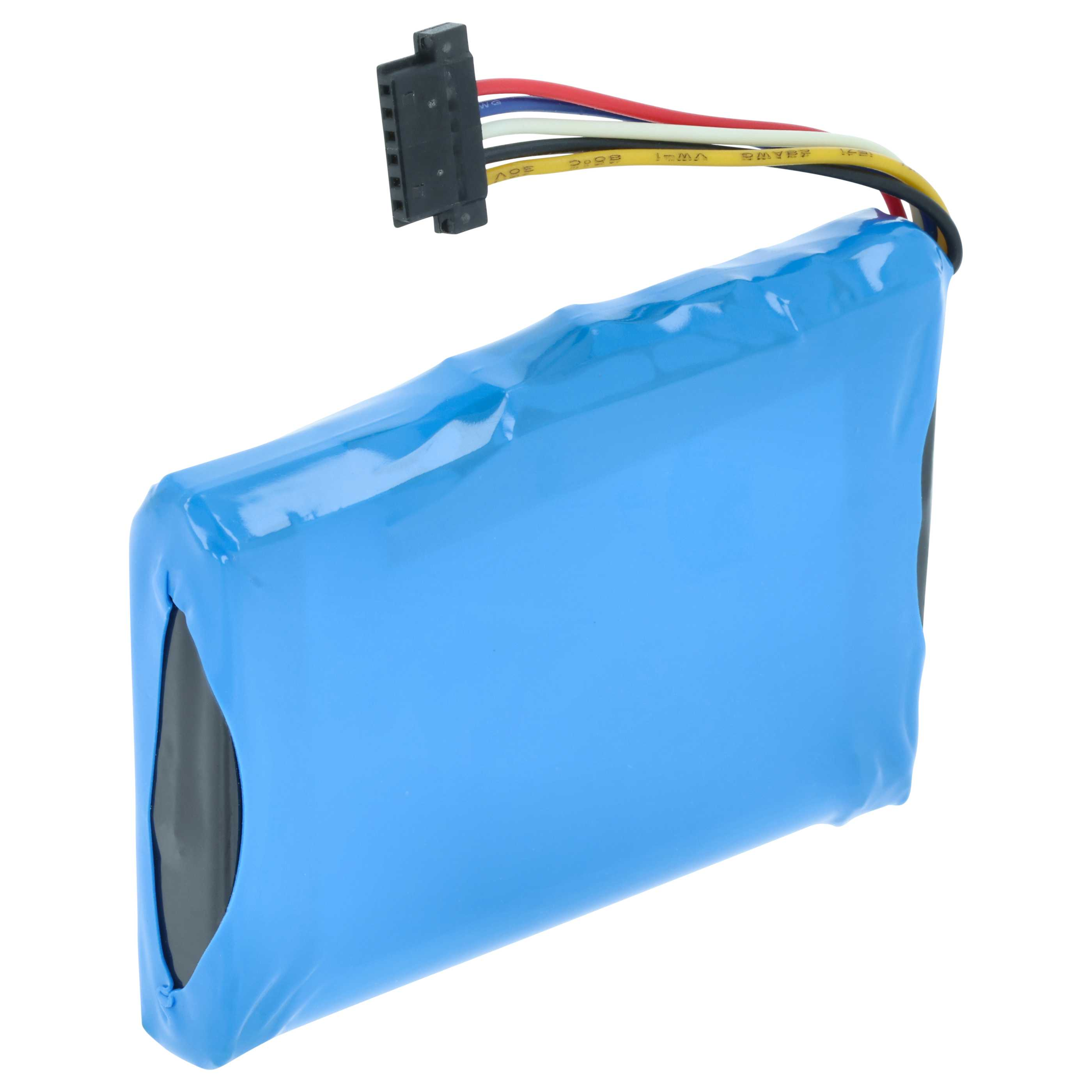 Blauer Akku mit Kabel und schwarzem Stecker auf weißem Hintergrund.