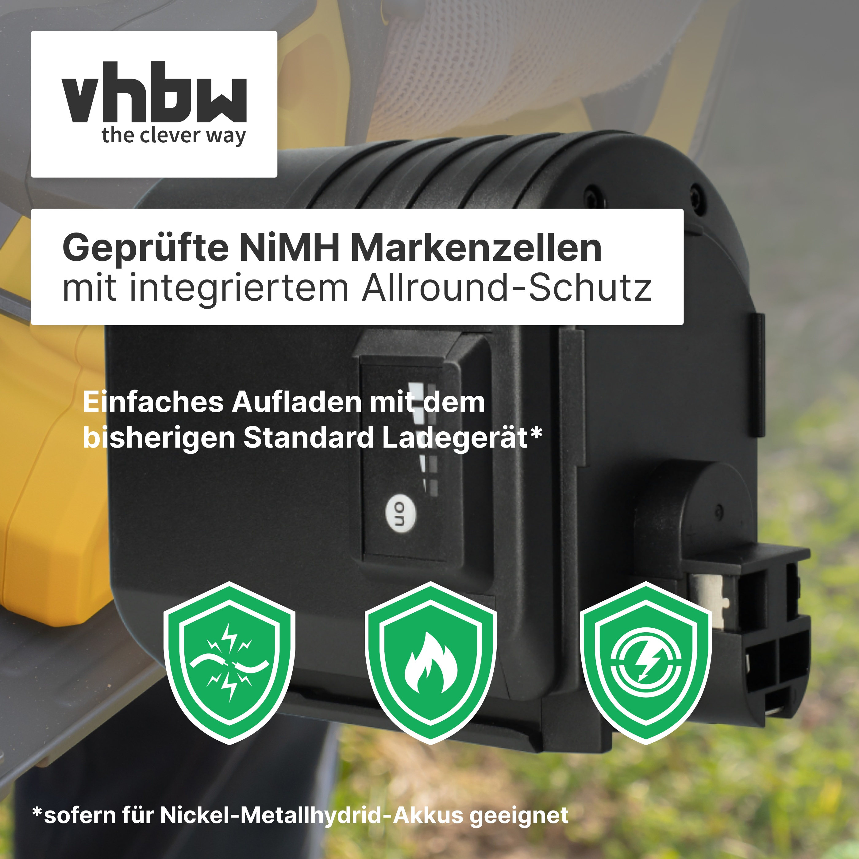 Ein schwarzes Ladegerät mit drei grünen Schutzsymbolen und Text.