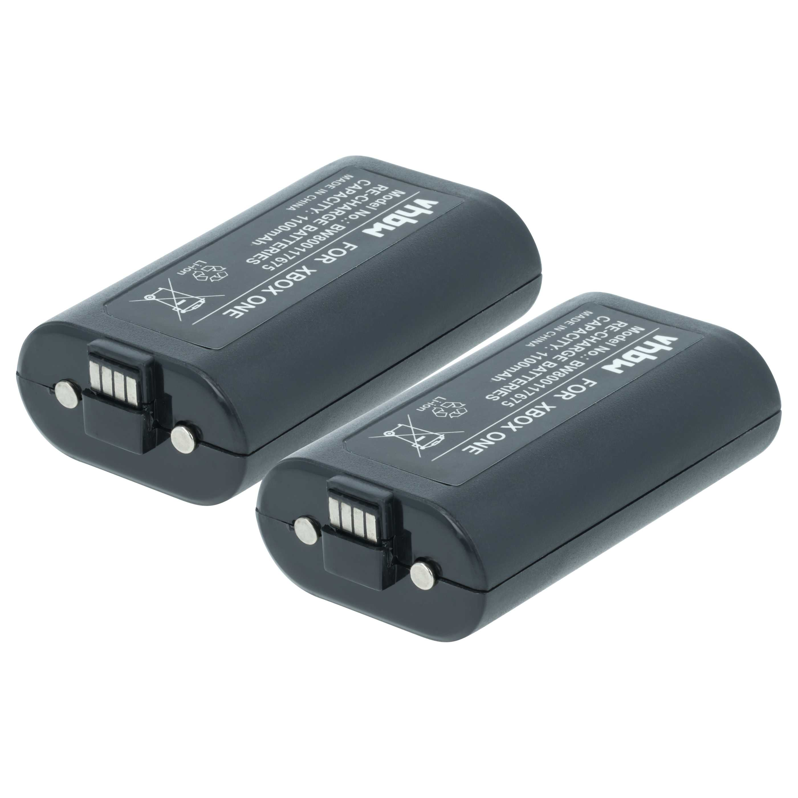 Zwei schwarze Akkus für Xbox One mit 1100mAh Kapazität, auf weißem Hintergrund.