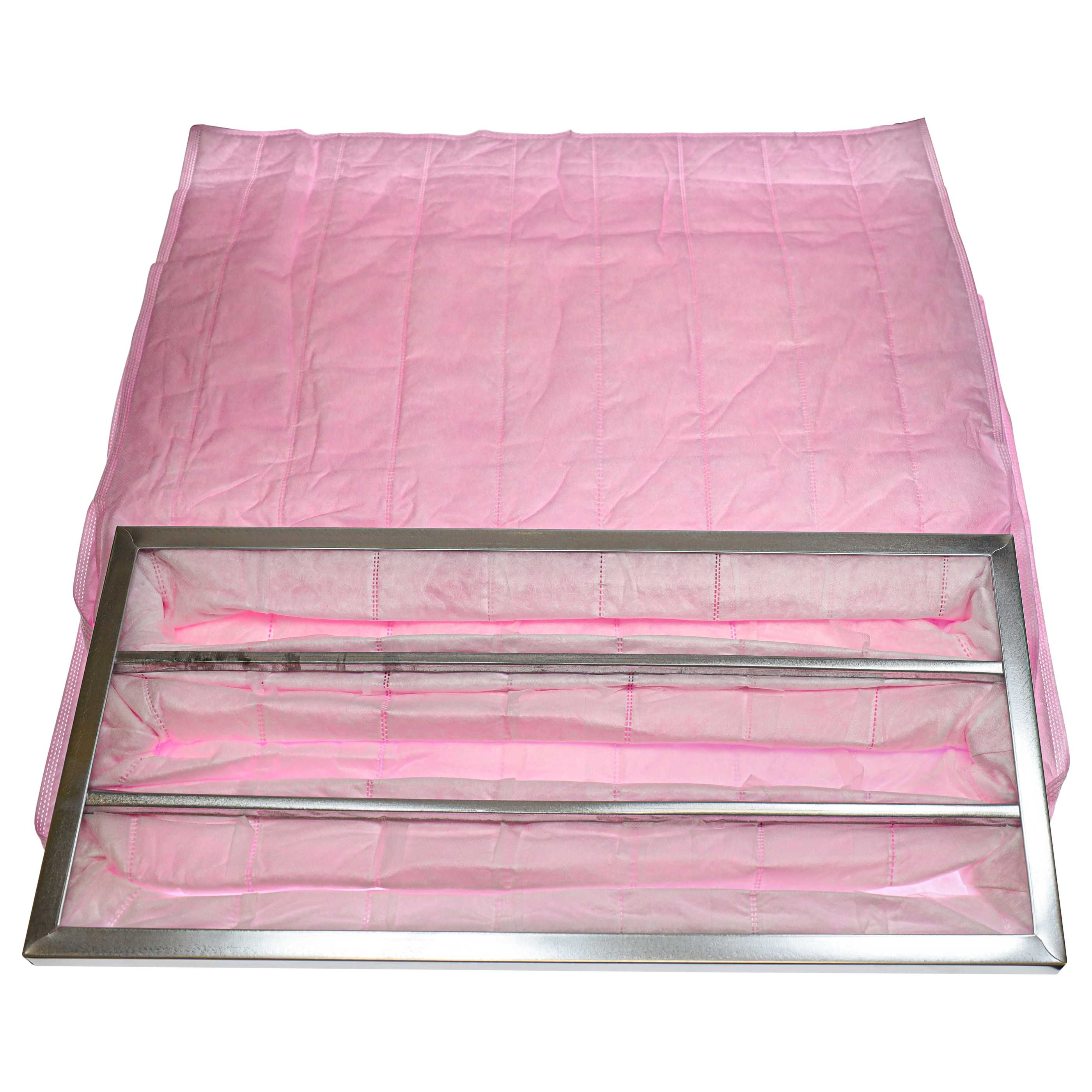 Ein rosa Staubfilter mit Metallrahmen, auf weißem Hintergrund.