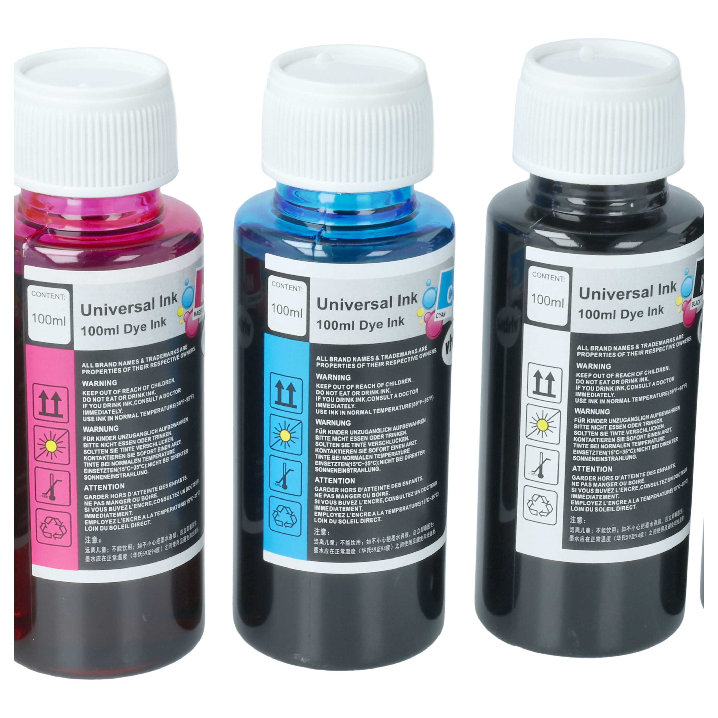 Drei Flaschen mit Universal-Farbtinte: Magenta, Cyan und Schwarz.