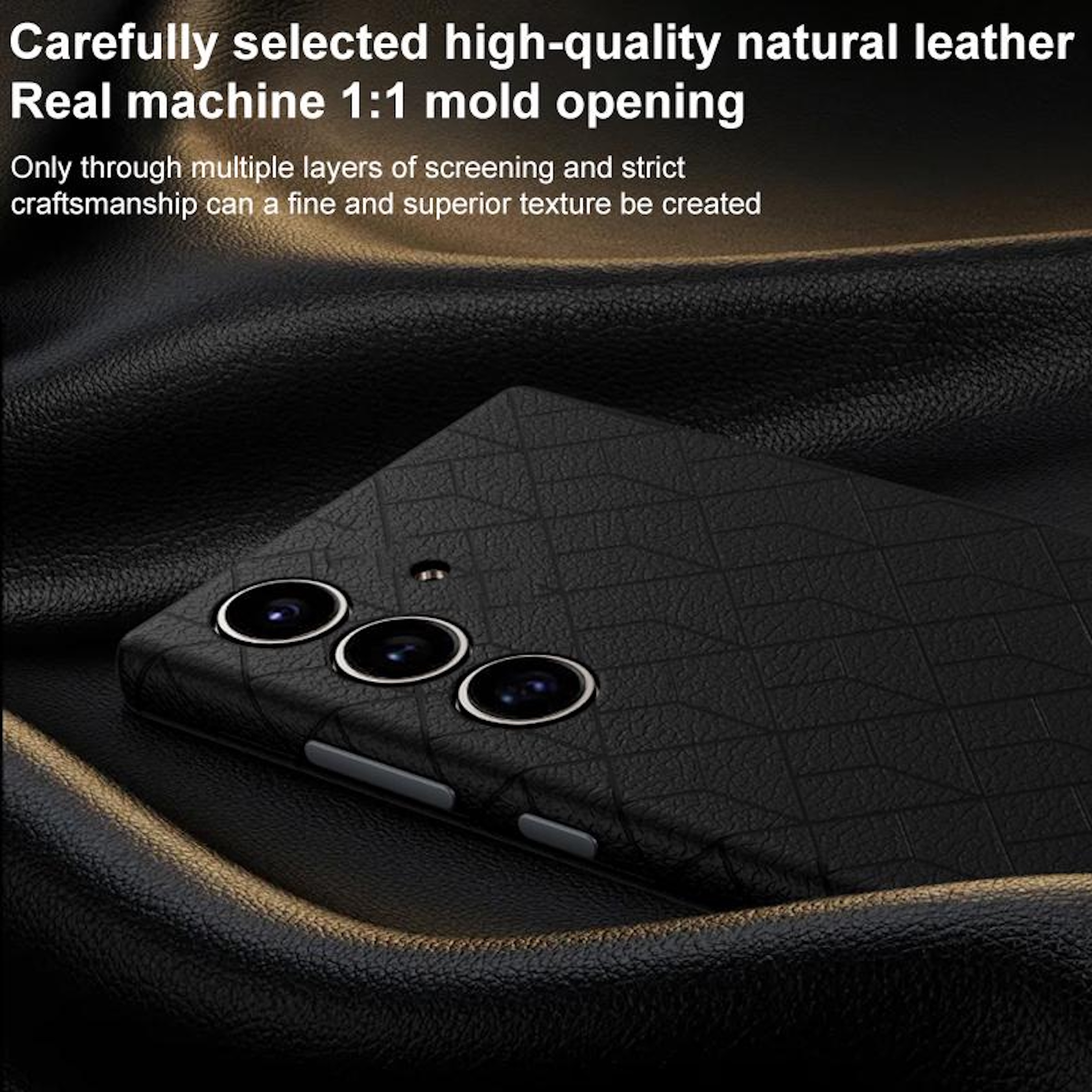 Schwarzes Smartphone mit Lederstruktur-Hülle, Nahaufnahme.