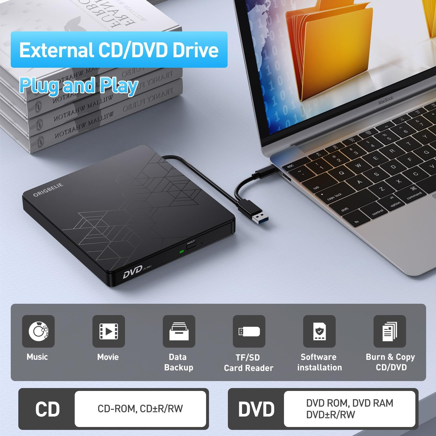 Schwarzes externes CD/DVD-Laufwerk, verbunden mit einem MacBook, zeigt Laufwerksfunktionen.