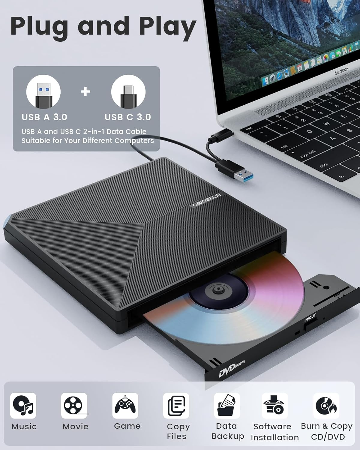 Schwarzer externer DVD-Brenner mit eingelegter Disc, verbunden mit einem MacBook.