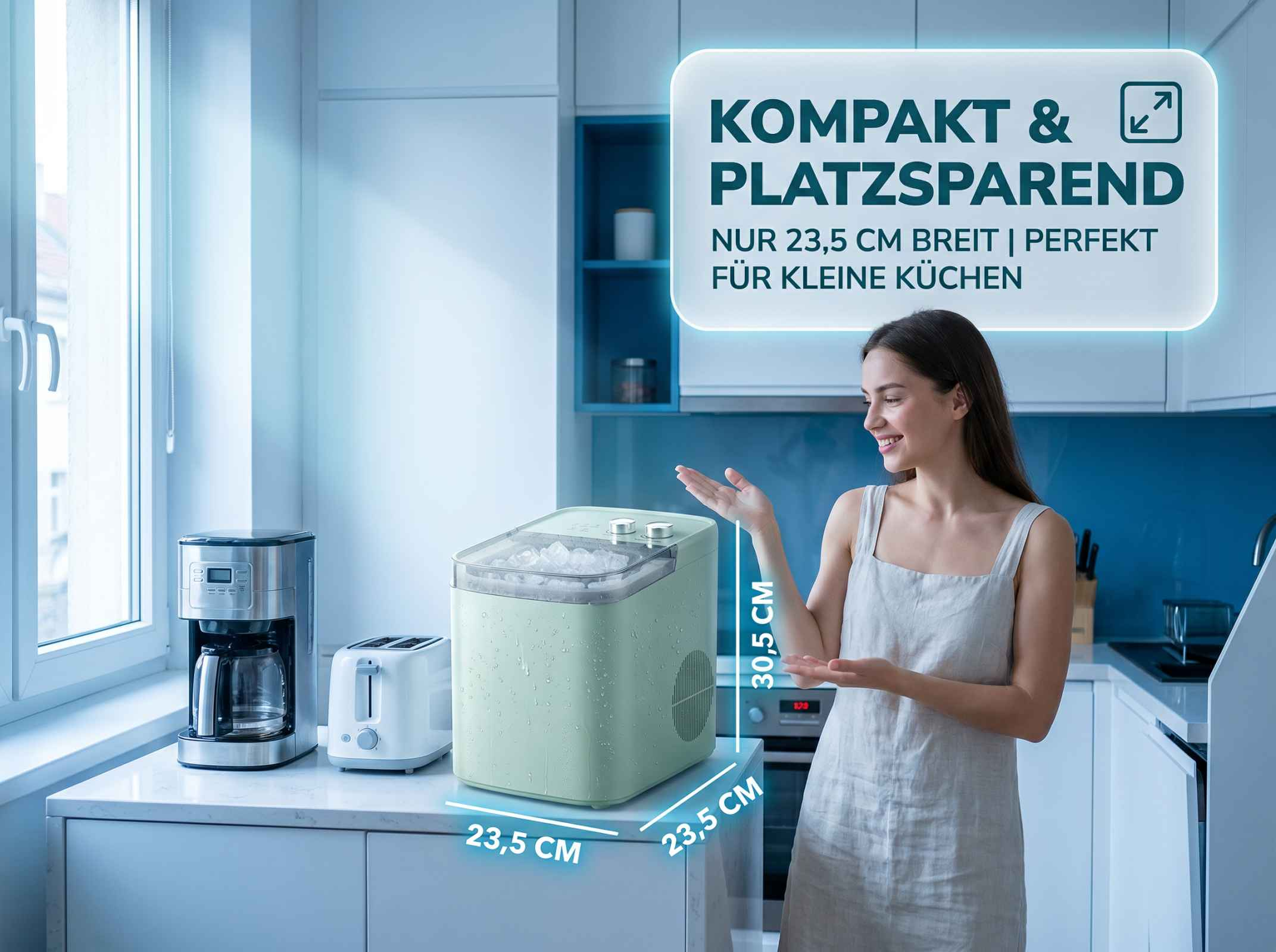 Eine Frau steht neben einer kompakten Eiswürfelmaschine in einer Küche.