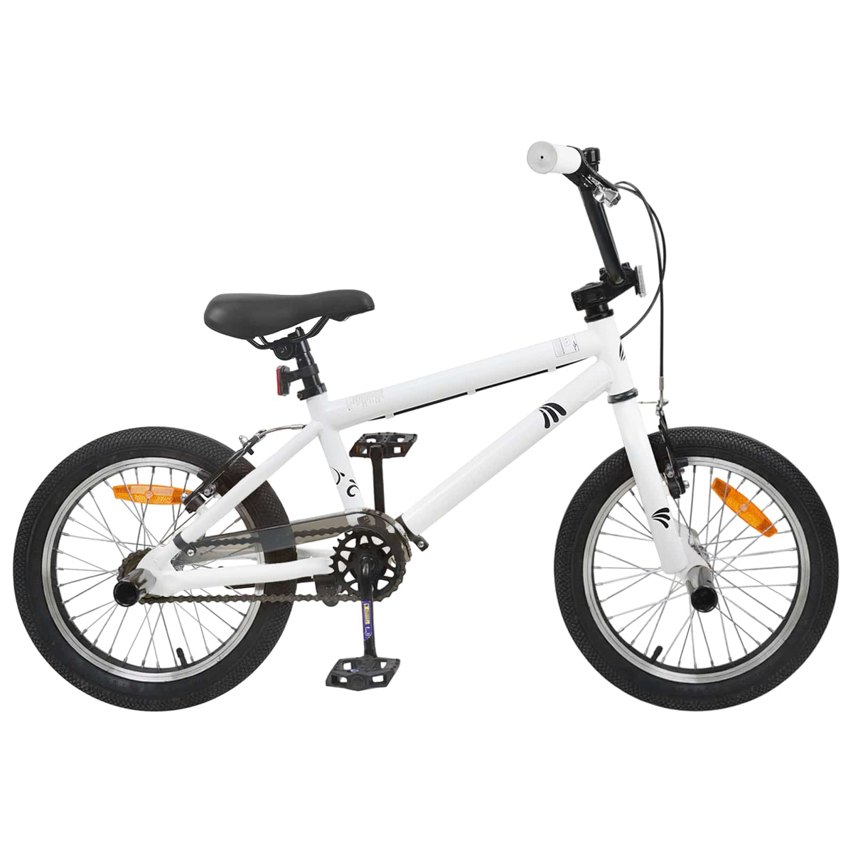 Ein weißes BMX-Rad mit schwarzen Reifen und Griffen, auf weißem Hintergrund.
