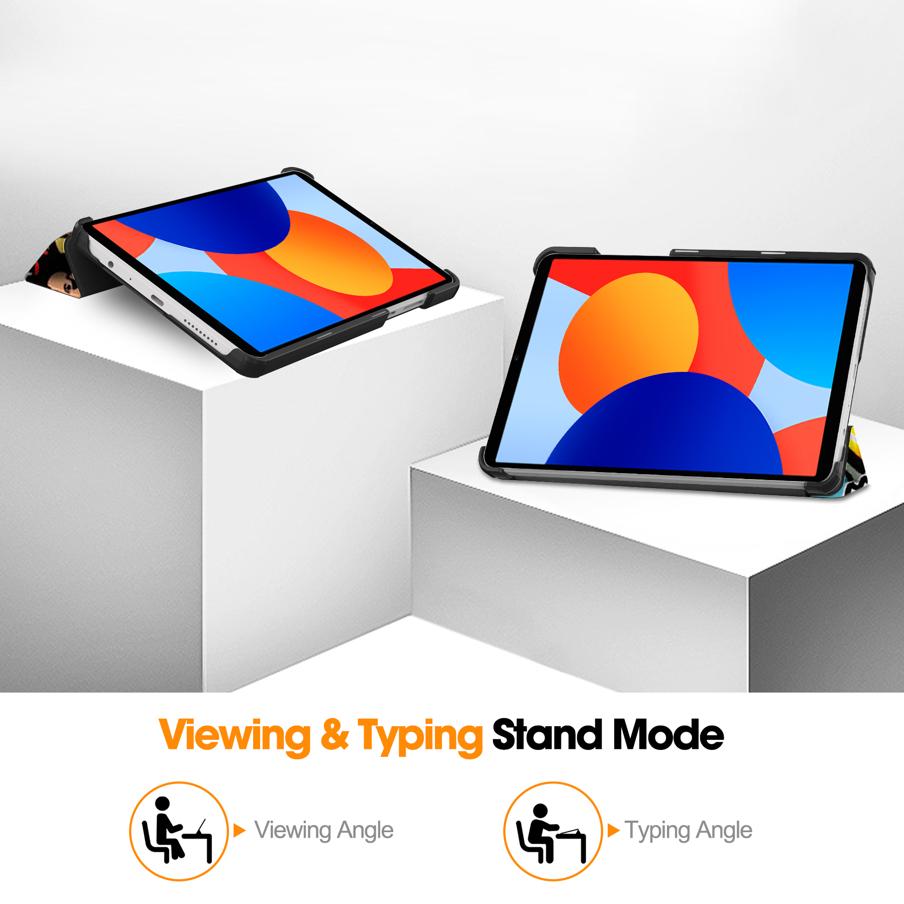 Zwei Tablets in Ständer-Modus auf weißen Würfeln.
