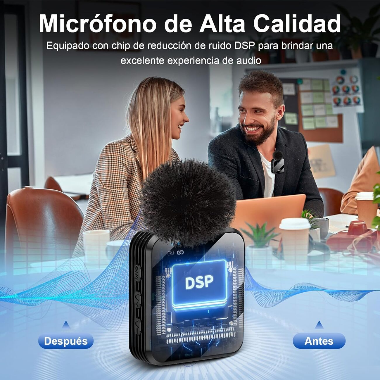 Un hombre y una mujer se sientan en una mesa. Un micrófono al frente.