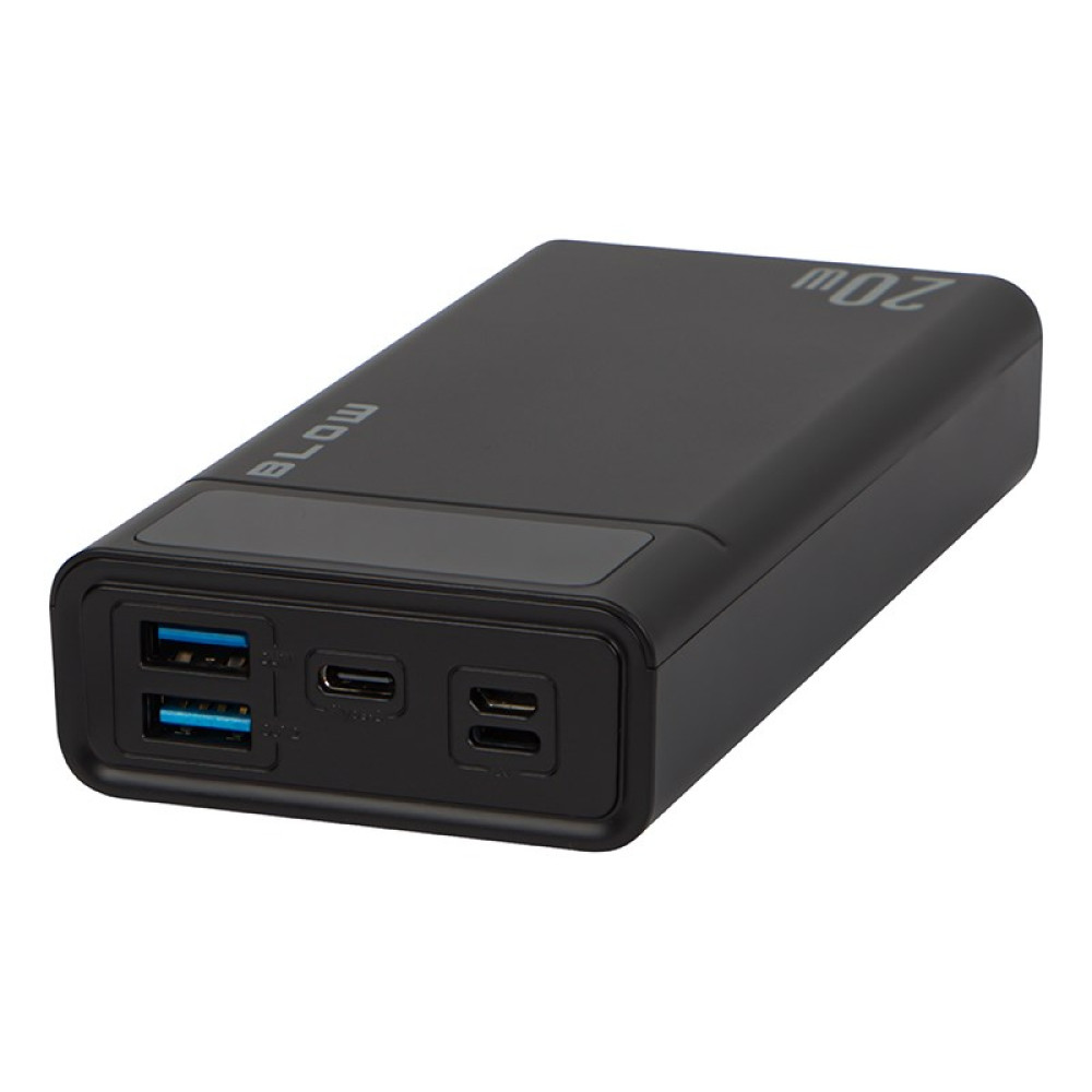 Czarny power bank z dwoma portami USB-A, jednym USB-C i jednym USB-A. Logo 'BLOW' i '20W'.