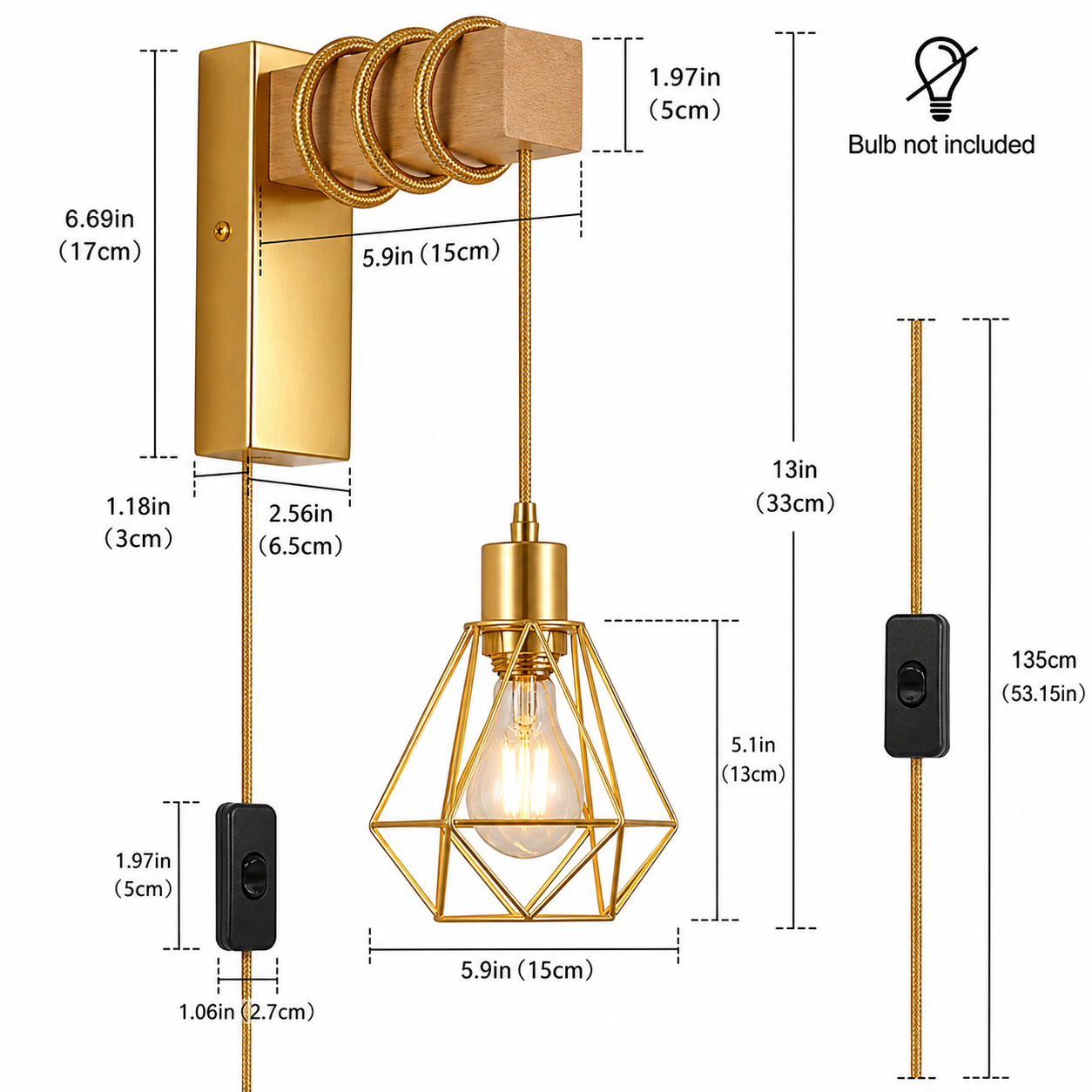 Aplique de pared dorado con detalle de madera, pantalla de jaula y cable con interruptor.