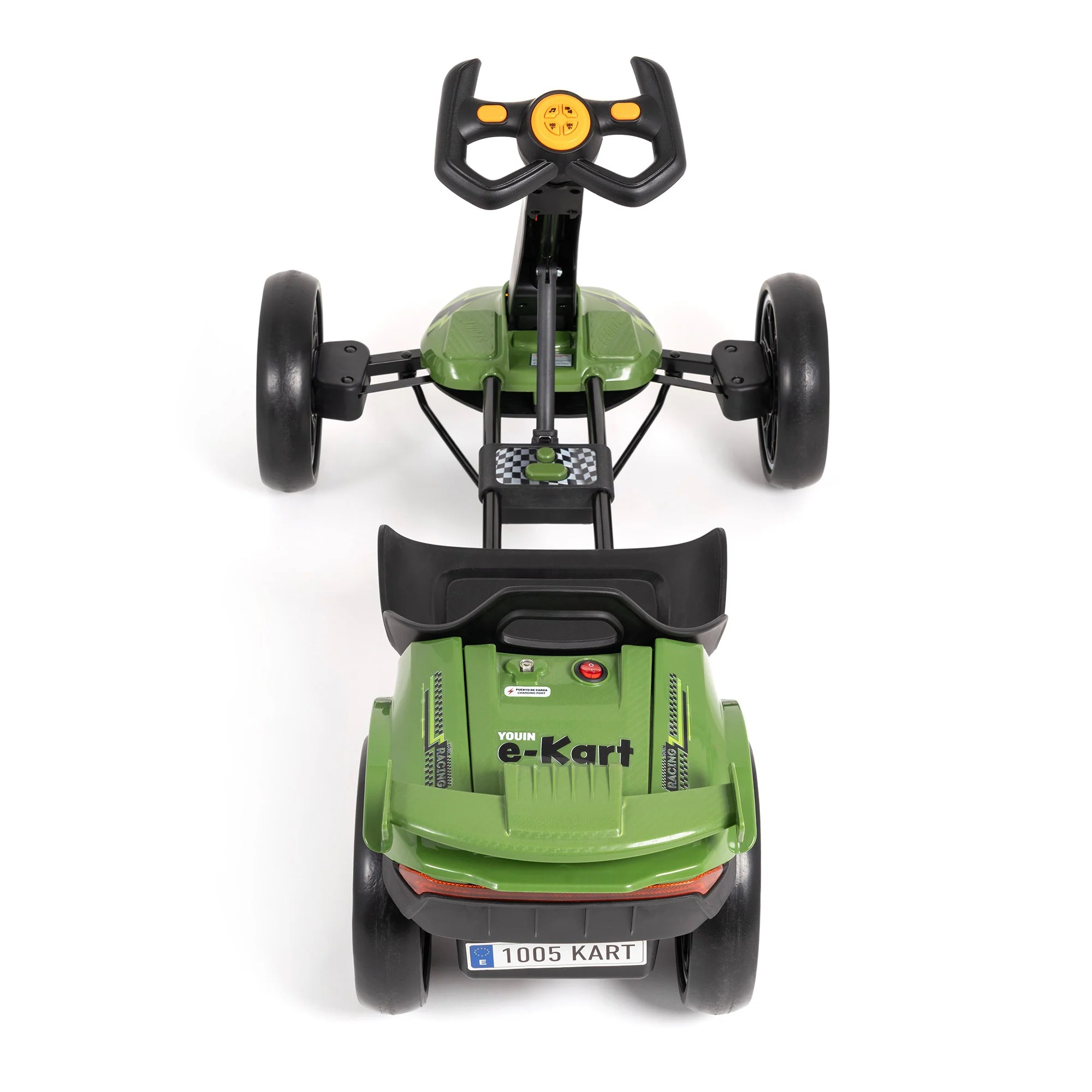 Karting verde con volante y asiento negros, matrícula 1005 KART.