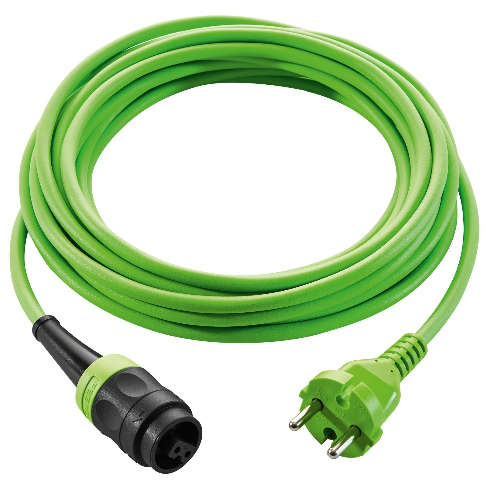 Cavo verde con spina e presa, arrotolato su sfondo bianco.