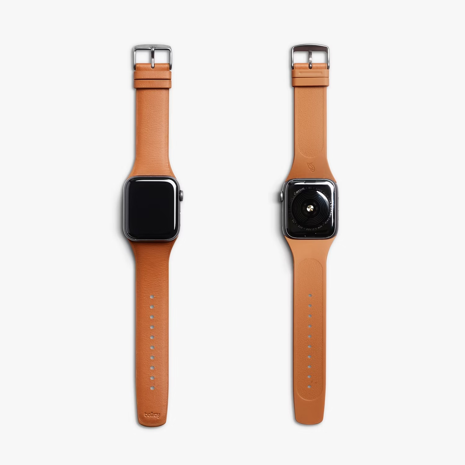 Dwa Apple Watch z brązowymi skórzanymi paskami, widok z przodu i z tyłu.