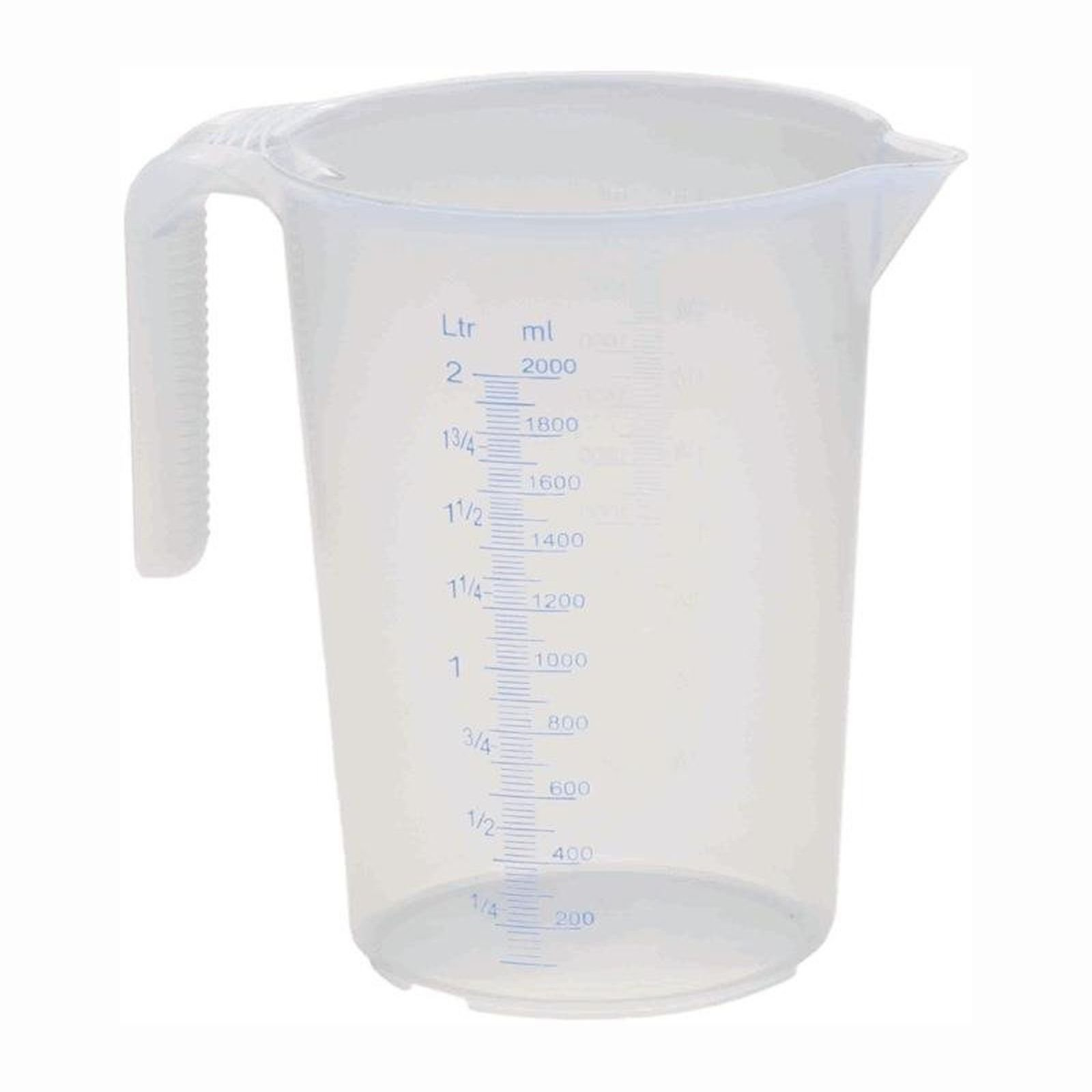 Una caraffa graduata in plastica trasparente con manico e segni blu per litri e millilitri.