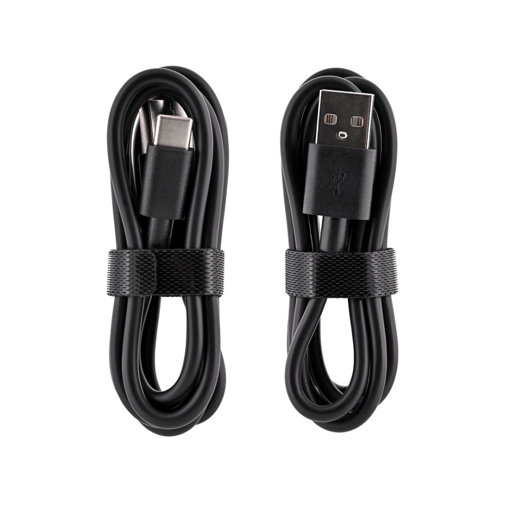 Dwa czarne kable USB, jeden z wtyczką USB-C, drugi z USB-A.