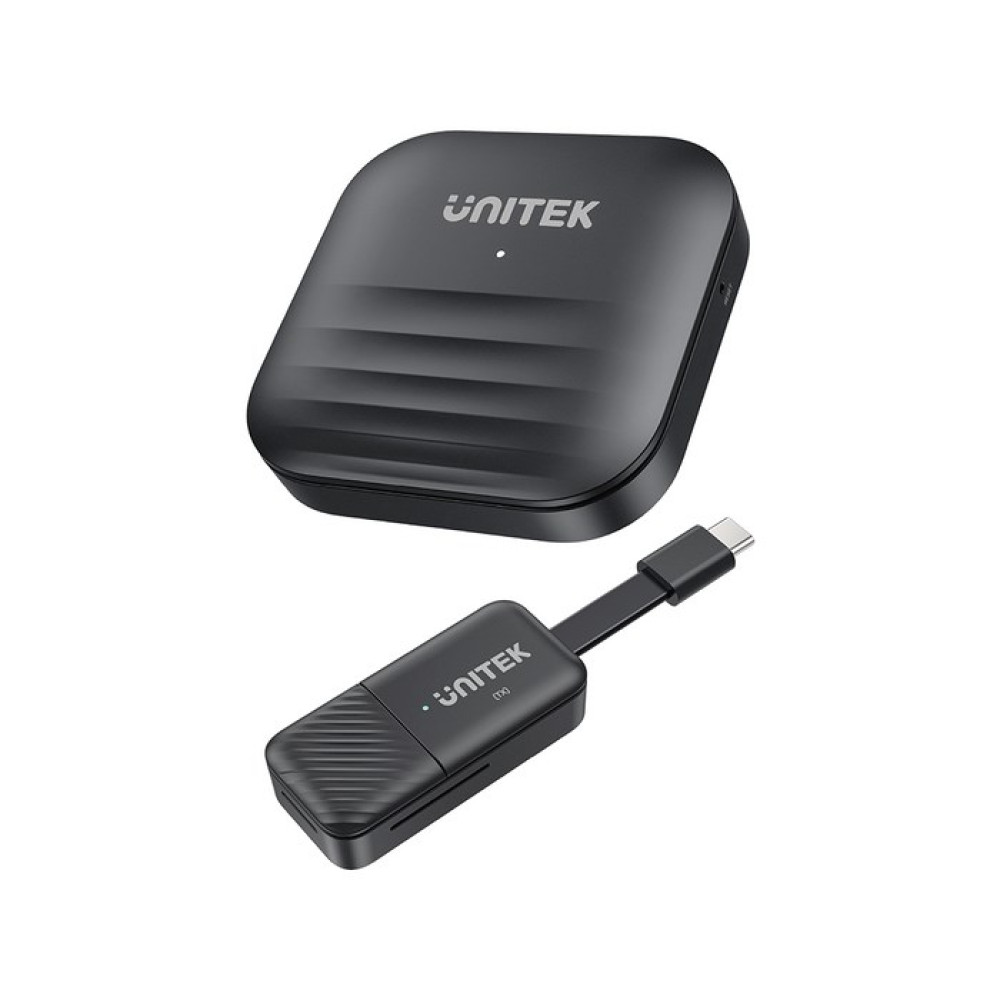Due dispositivi Unitek neri, uno quadrato e uno oblungo con cavo USB-C.