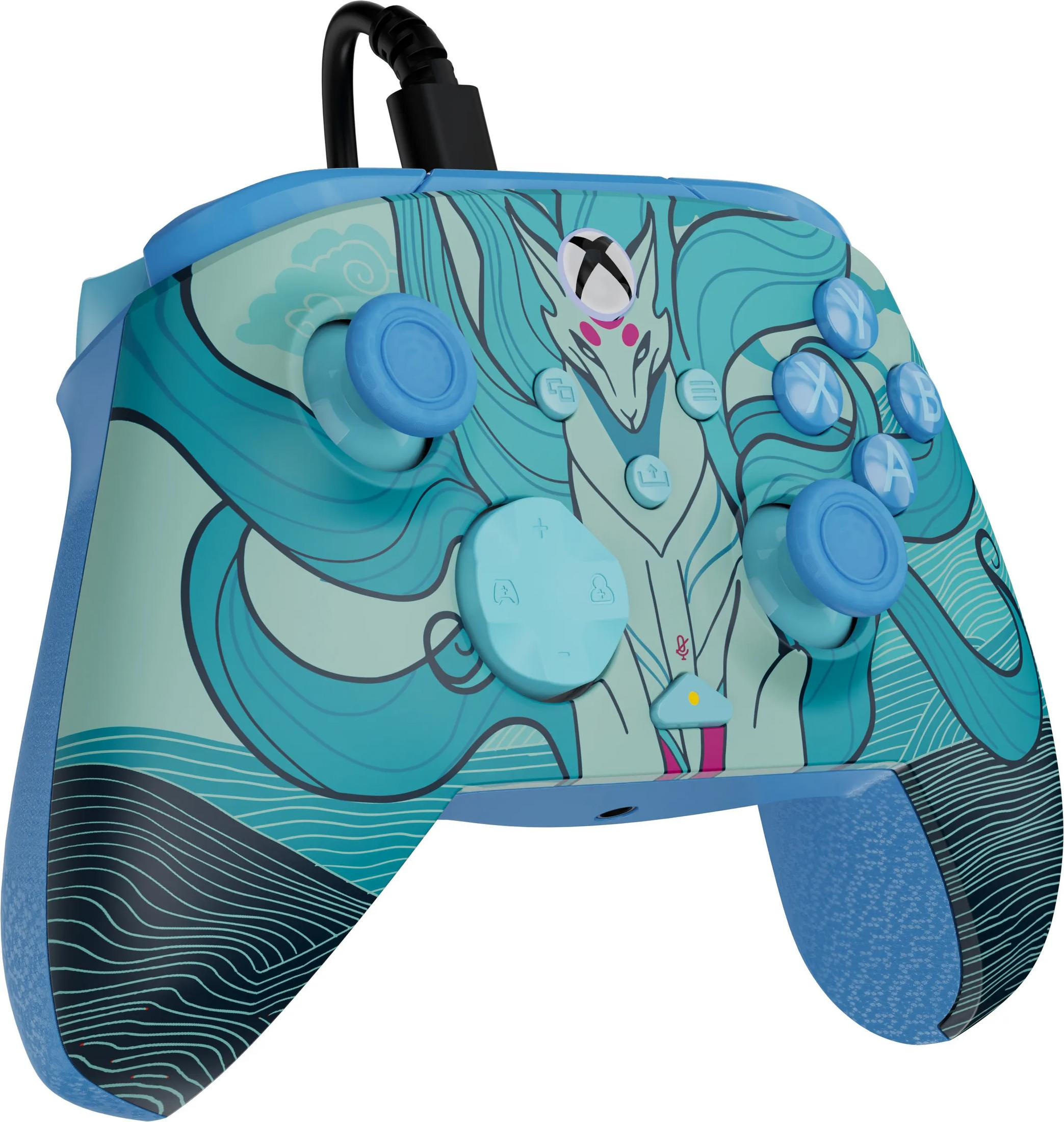 Ein blauer Controller mit einem Kunstwerk einer Meerjungfrau und Wellen.