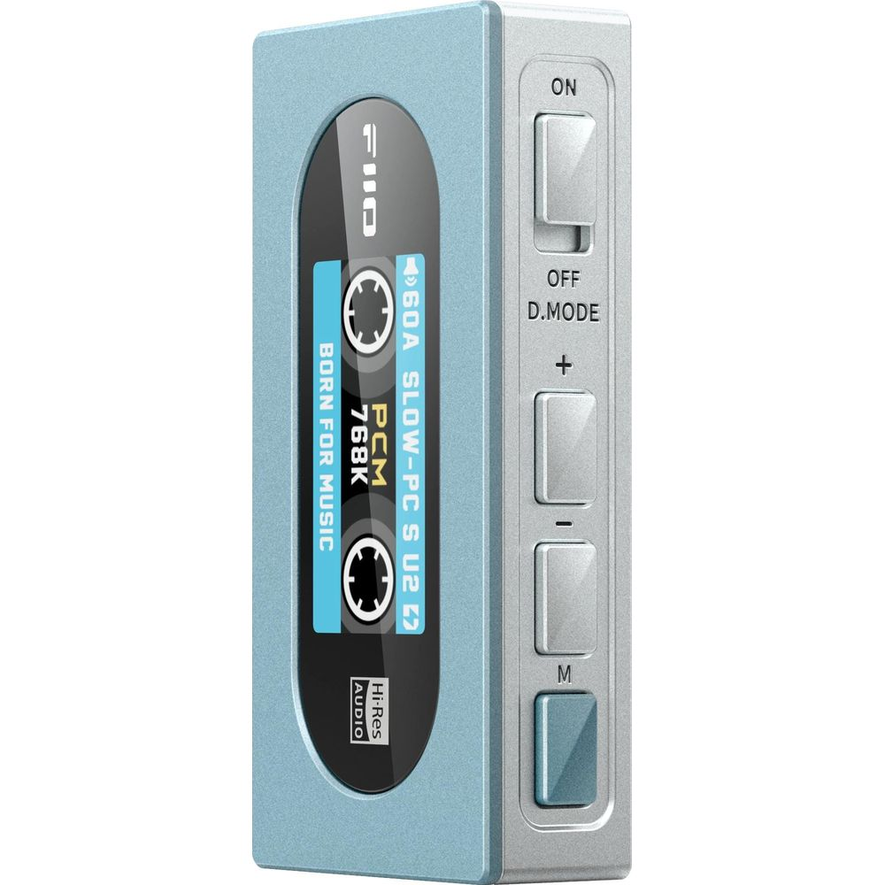 Un reproductor de audio digital azul claro con diseño de casete y botones laterales.