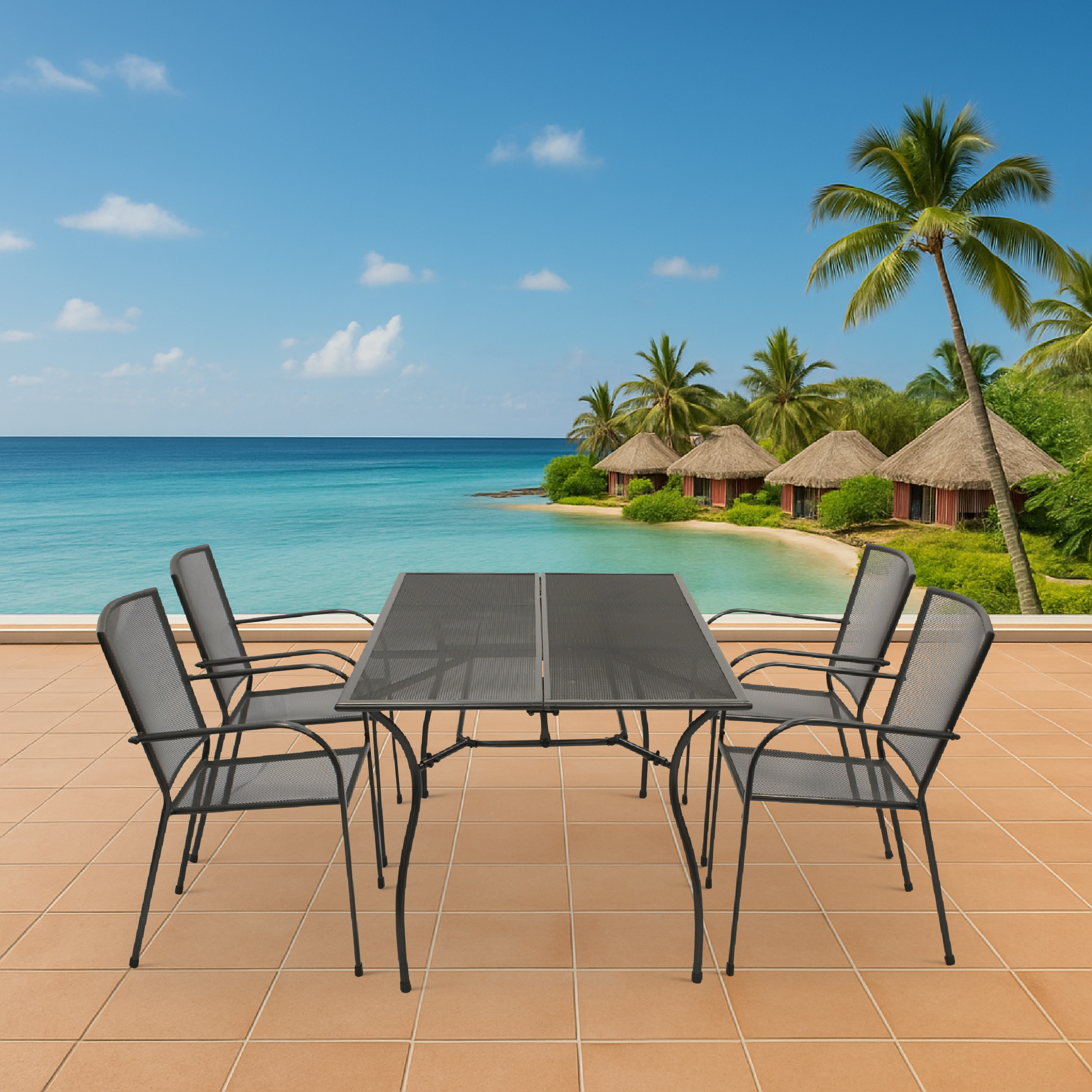 Ein Tisch mit vier Stühlen steht auf einer Terrasse mit Blick auf das Meer und Bungalows.