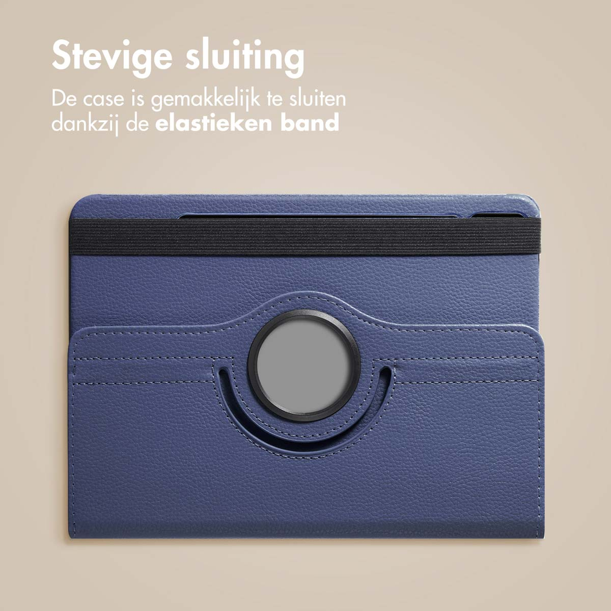 Donkerblauwe tablethoes met zwart elastiek en ronde houder.