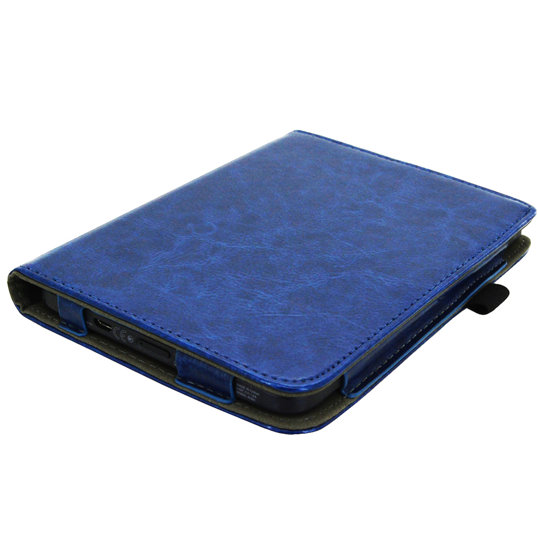 Een blauwe lederen hoes voor een tablet op een witte achtergrond.