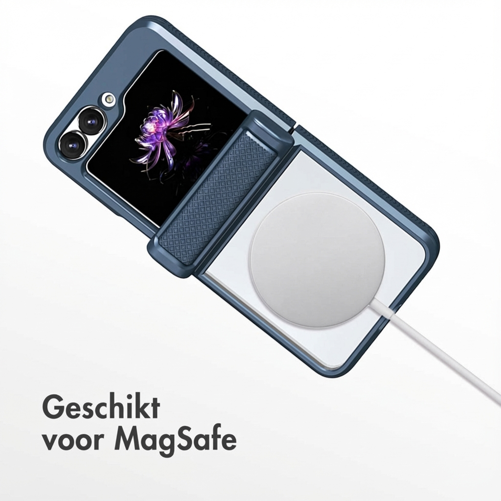 Blauw telefoonhoesje met MagSafe-oplader en bloemengrafiek op scherm.