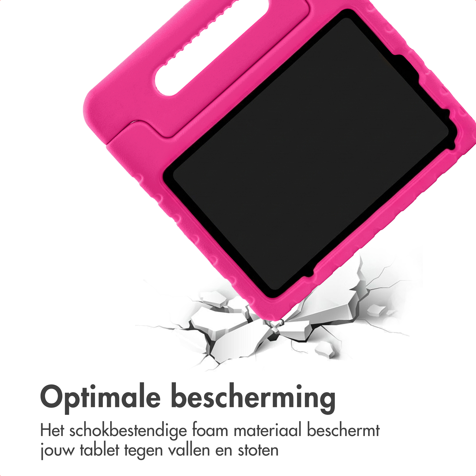 Une housse de tablette rose avec poignée tombe à travers des blocs blancs fissurés.