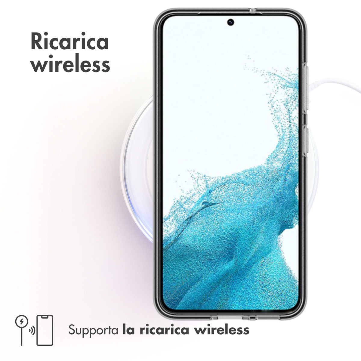 Uno smartphone poggia su una base di ricarica wireless. Testo: Ricarica wireless.