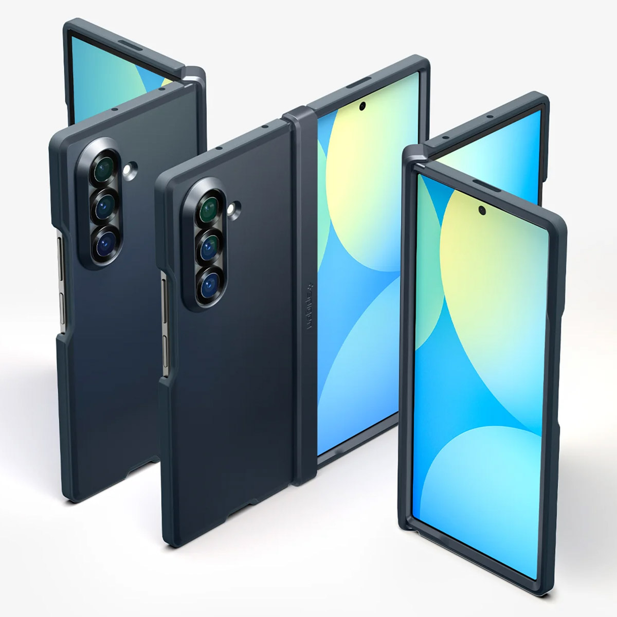 Quatre étuis de téléphone bleu foncé disposés en diagonale. Trois montrent des lentilles de caméra.