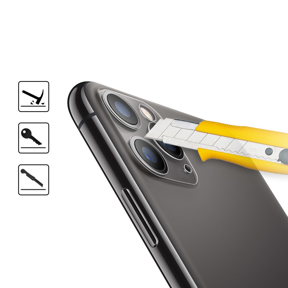 Protecteur d'écran de téléphone coupé par un cutter jaune. Icônes indiquent résistance aux chocs, clés et rayures.