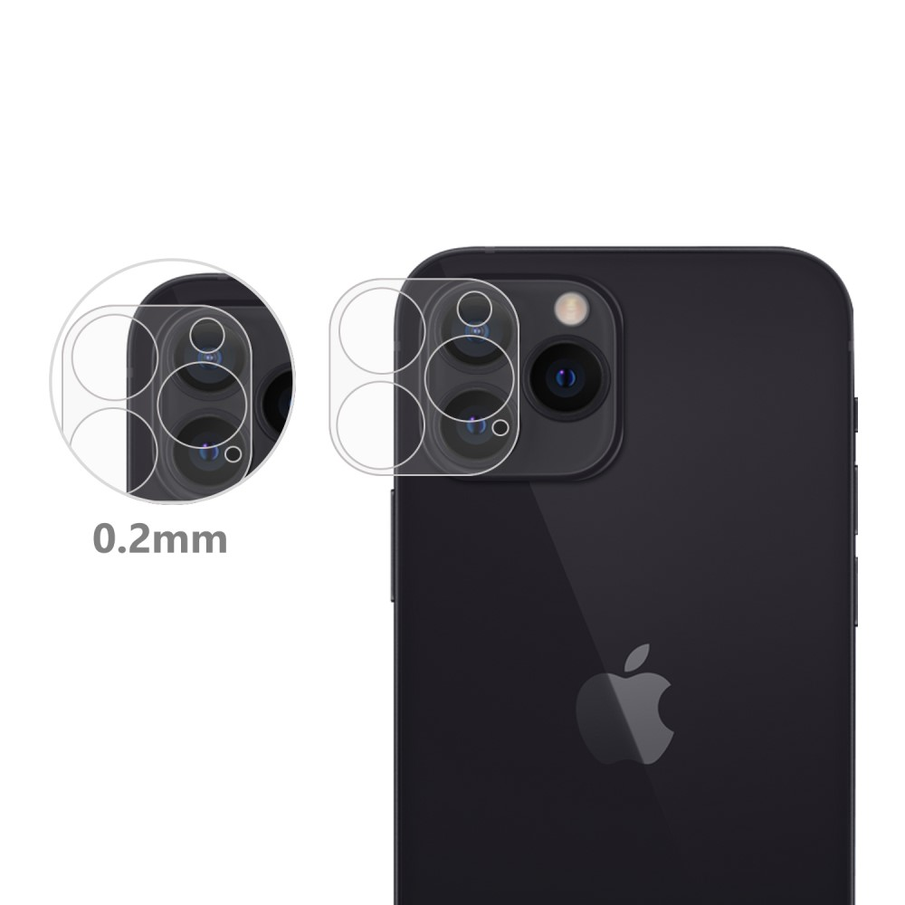 Protecteur de caméra iPhone fin de 0,2 mm, montré sur le dos d'un iPhone noir.