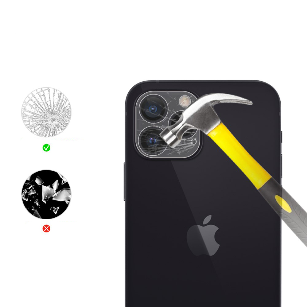 Un marteau frappe l'objectif d'un iPhone protégé par un protecteur d'écran. Montre la protection.