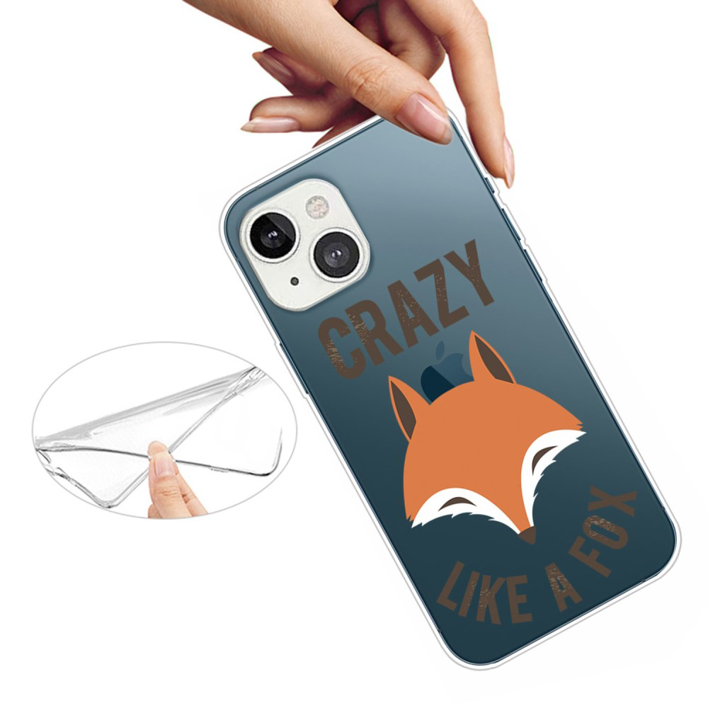 Une main tient une coque de téléphone transparente avec un renard et du texte.
