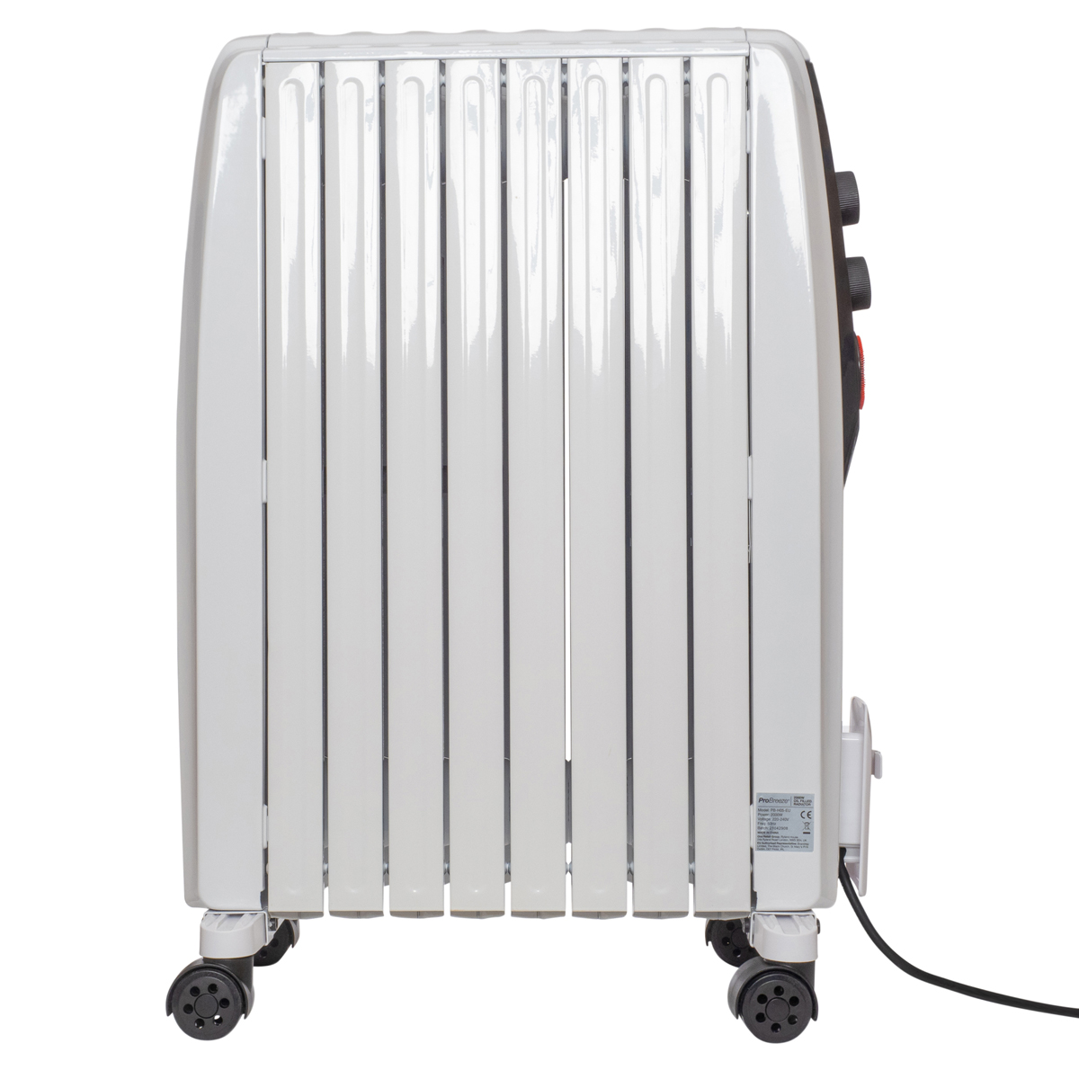 Een witte oliegevulde radiator met wielen en zwarte knoppen op witte achtergrond.