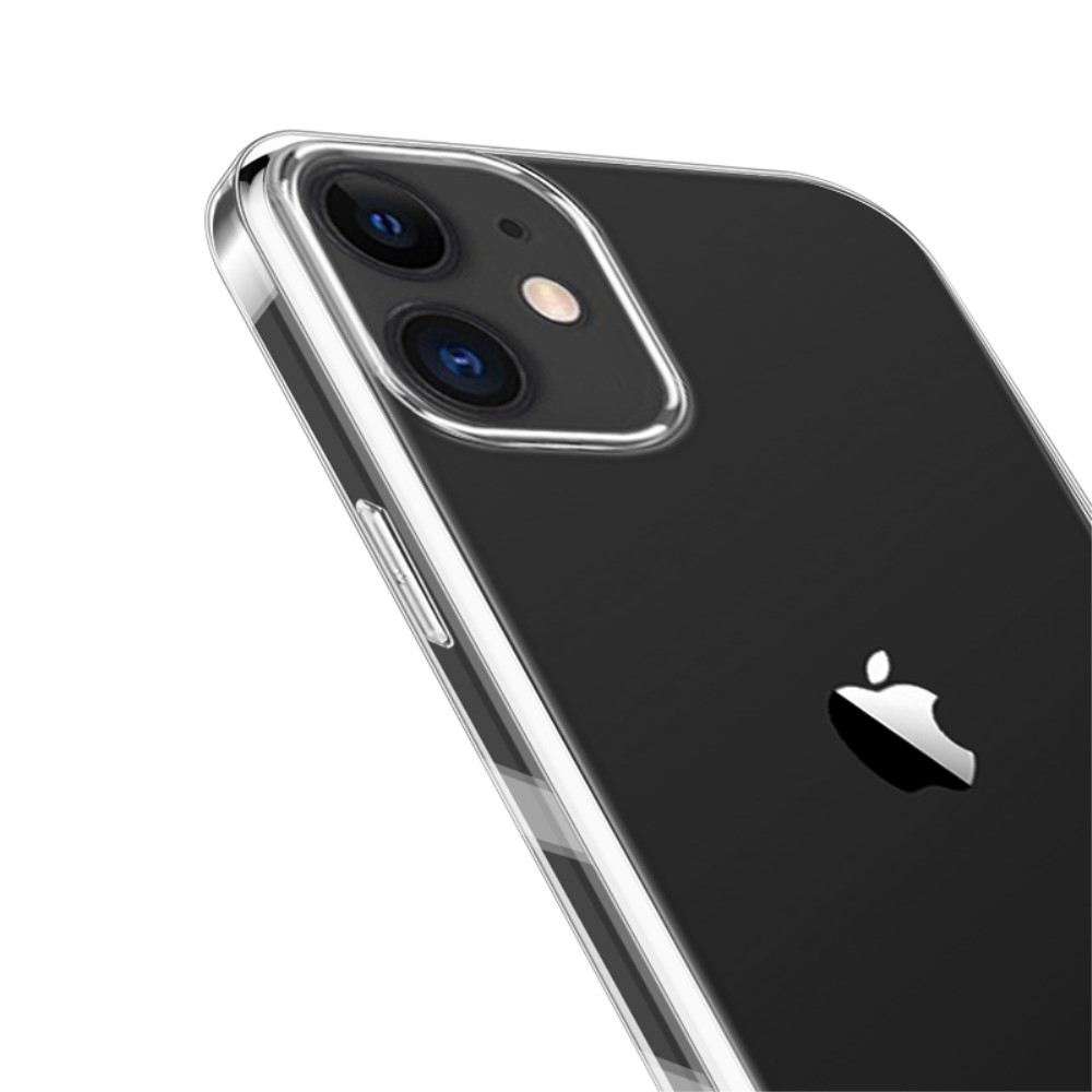 Nahaufnahme einer durchsichtigen Handyhülle auf einem schwarzen iPhone, zeigt Kameralinsen und Apple-Logo.