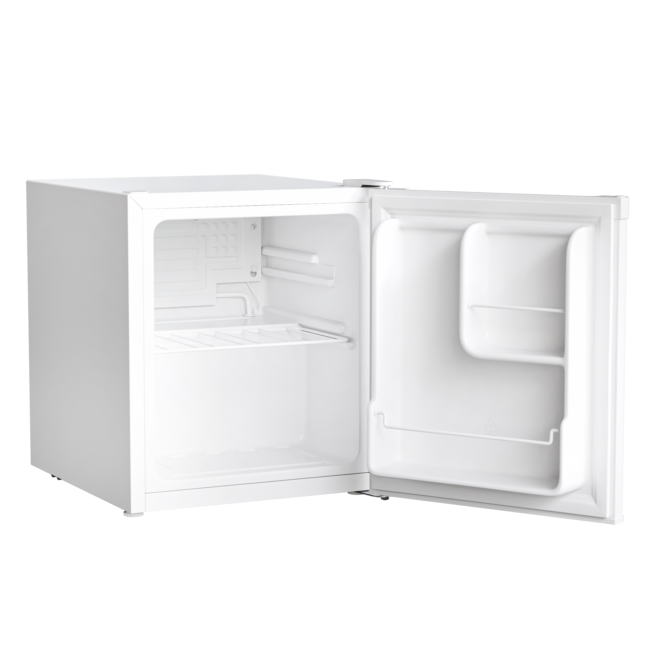 Een witte mini koelkast met de deur open, leeg.