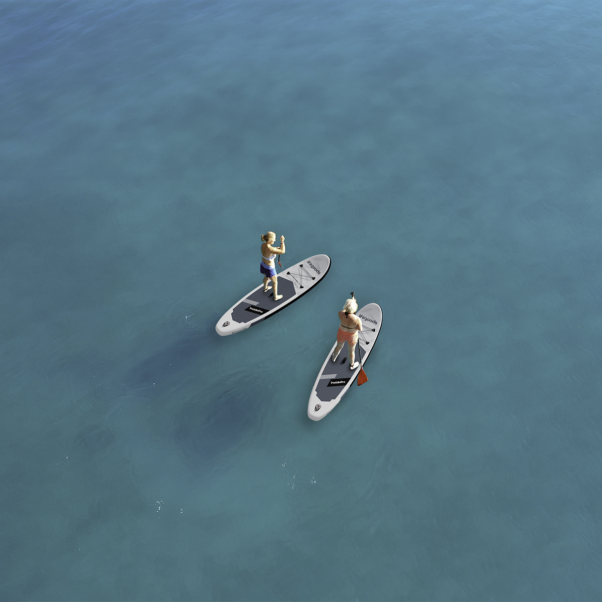 Zwei Personen auf Stand-Up-Paddleboards auf türkisfarbenem Wasser.