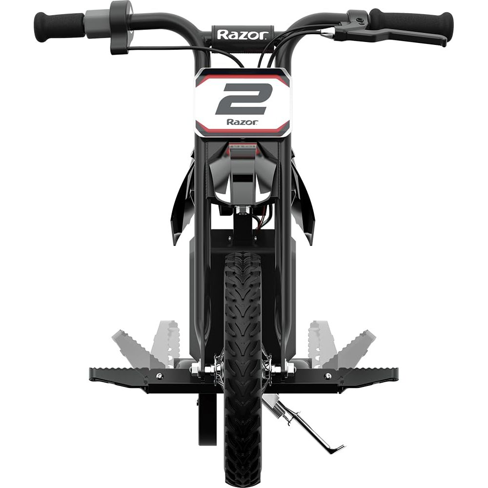 Czarny dirt bike z numerem 2 na białej tablicy, białe tło.