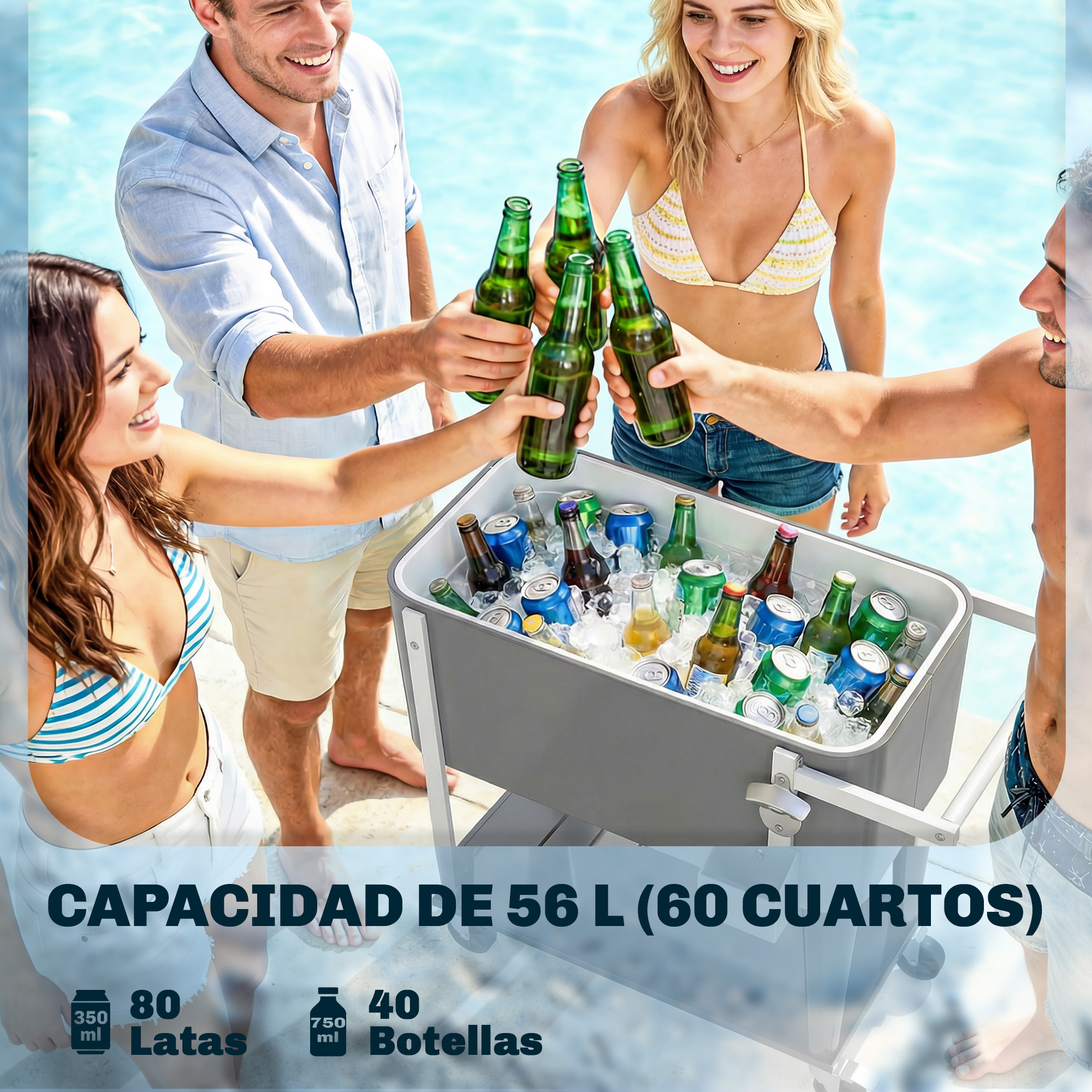 Cuatro amigos brindan con botellas de cerveza verde llenas en una hielera gris con hielo.