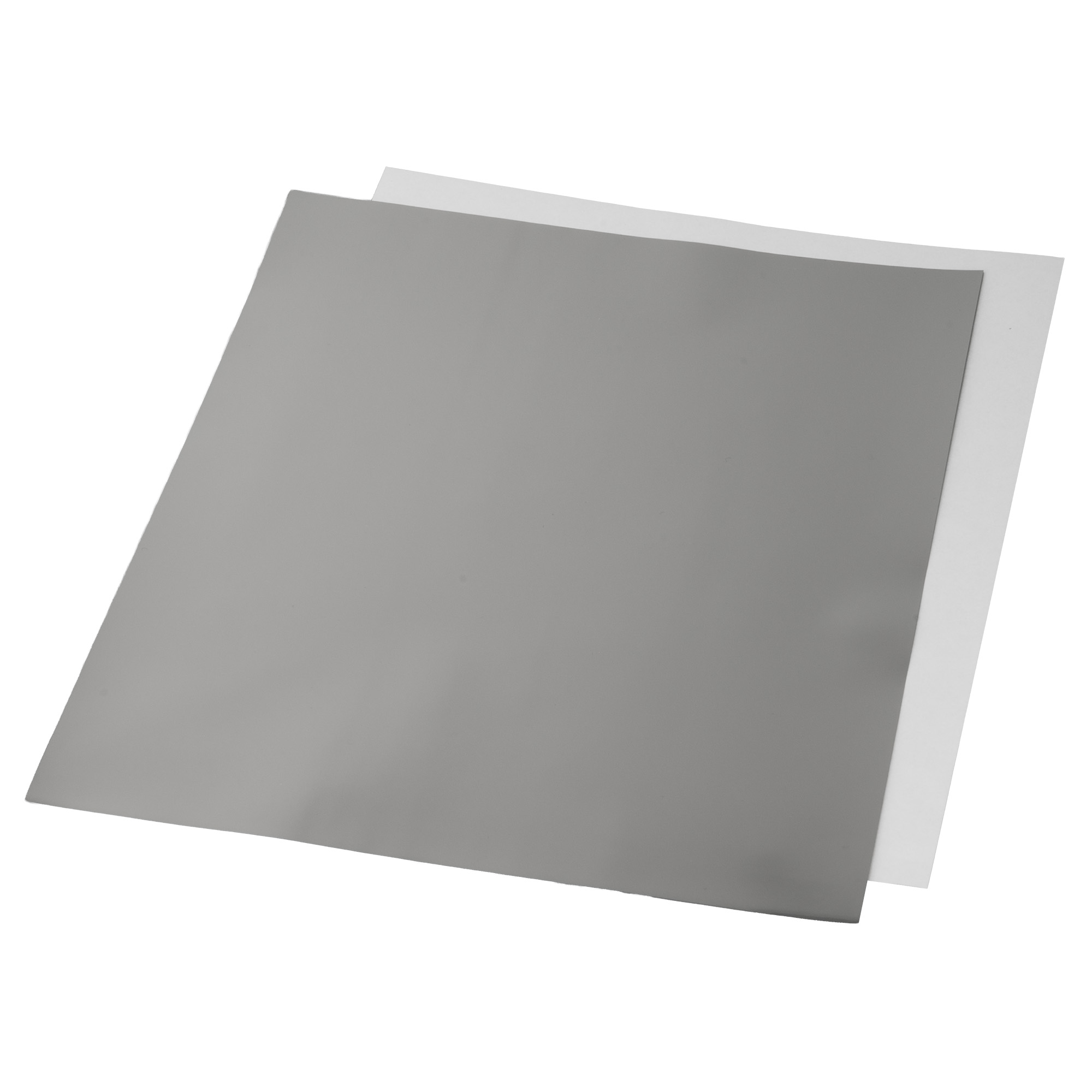 Ein graues und ein weißes Blatt Papier liegen übereinander.