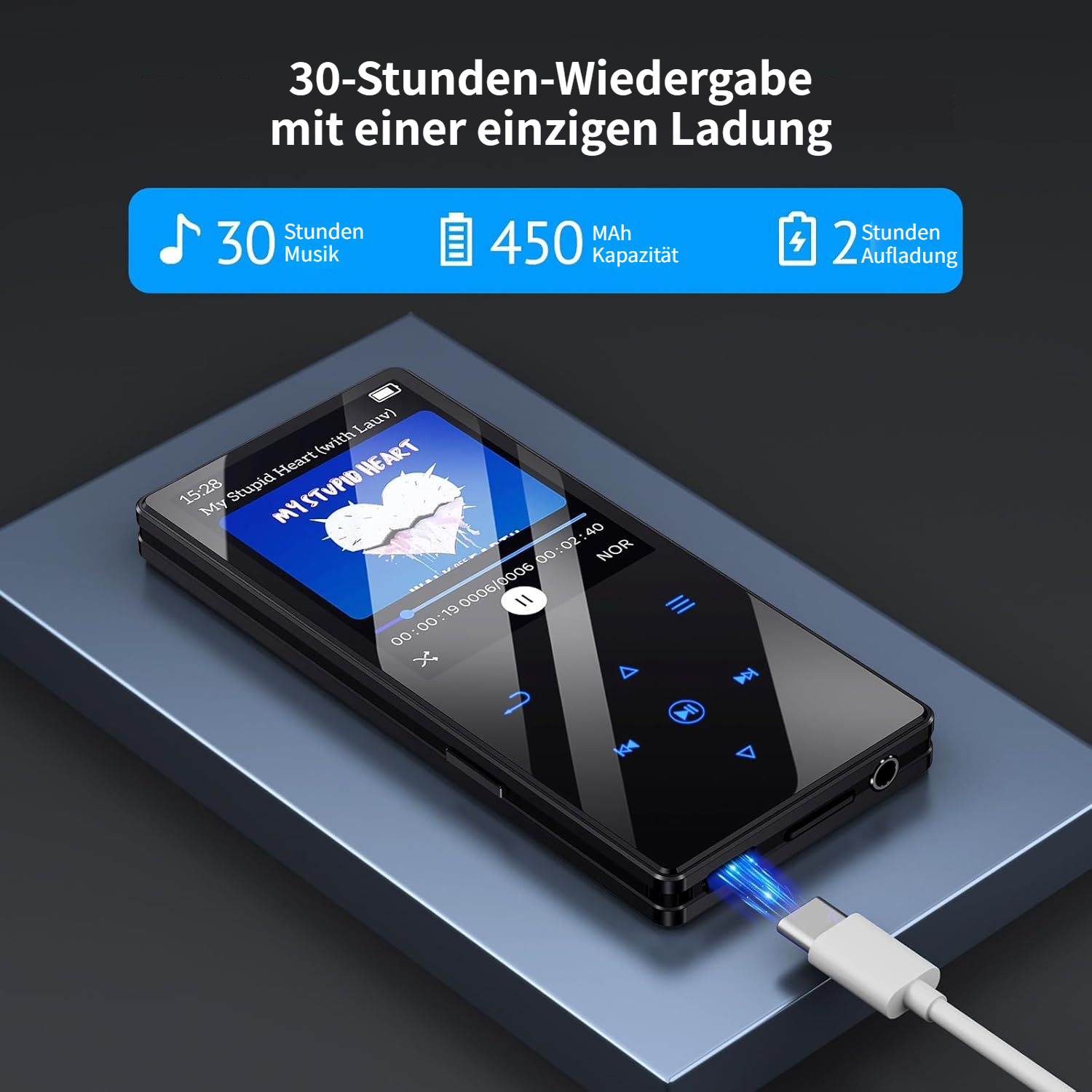 Schwarzer MP3-Player mit USB-C-Ladekabel, 30 Std. Wiedergabe.