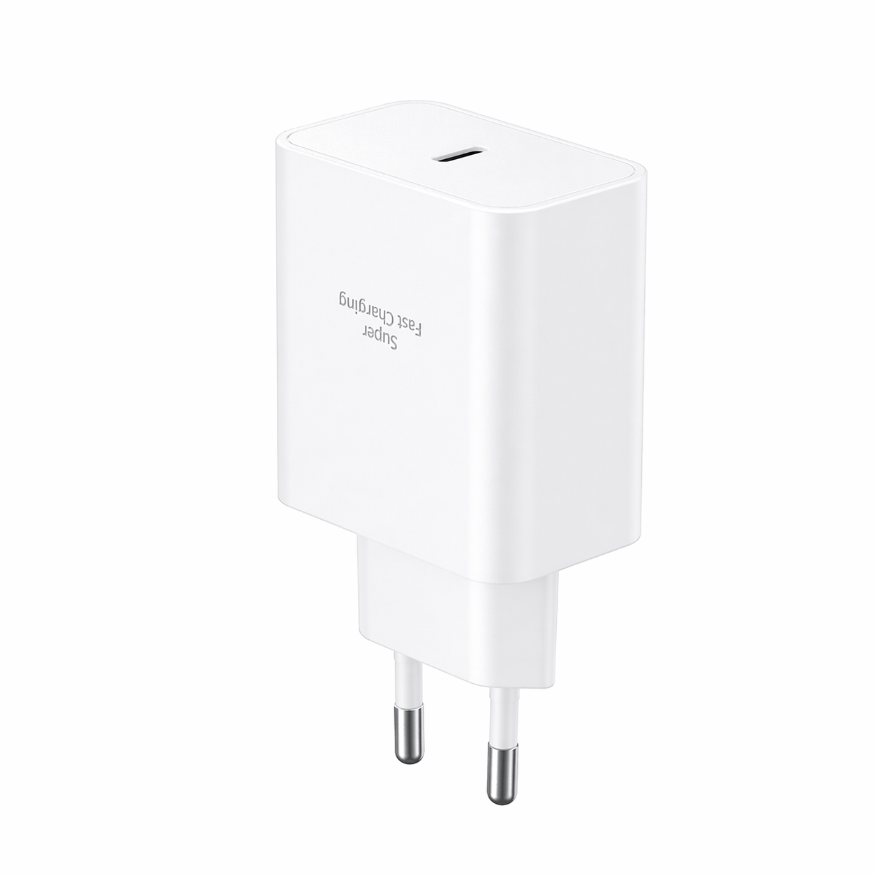 Ein weißer Super Fast Charging Netzstecker mit einem USB-C-Anschluss.
