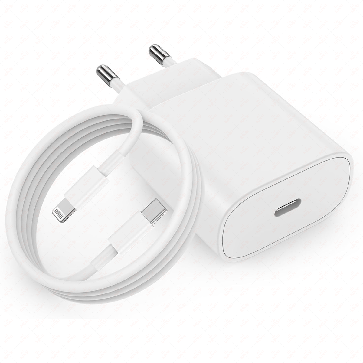 Ein weißer USB-C-Adapter mit einem weißen Lightning-Kabel.