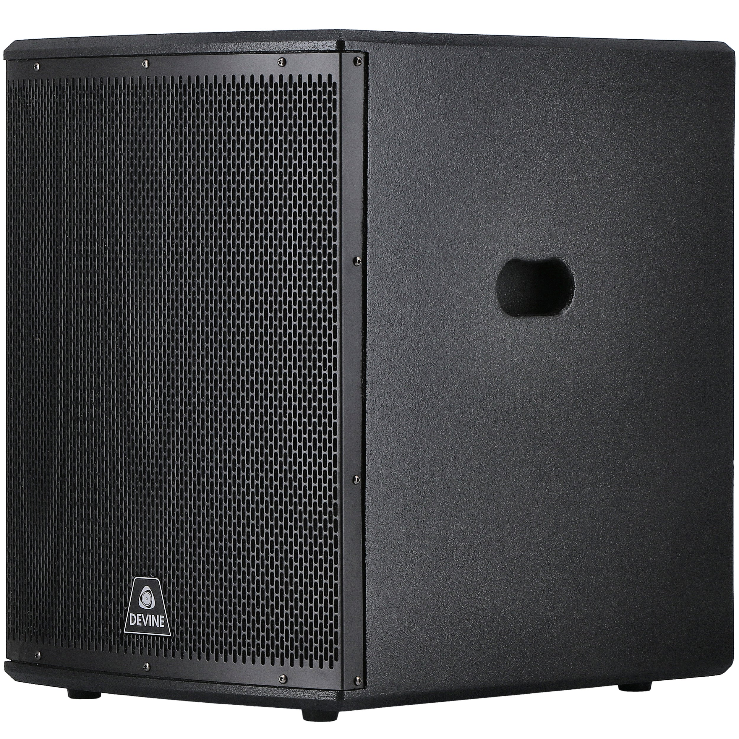 Een zwarte subwoofer met een rooster aan de voorkant en een handvat aan de zijkant.