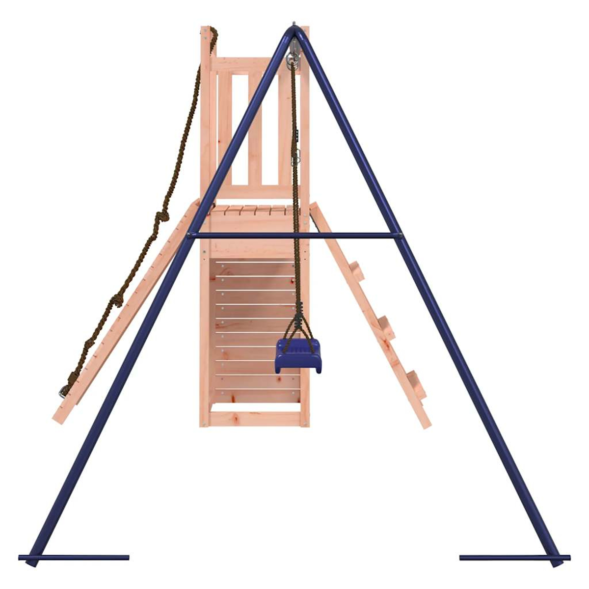 Ein hölzerner Spielturm mit blauer Schaukel, Strickleiter und Leiter.
