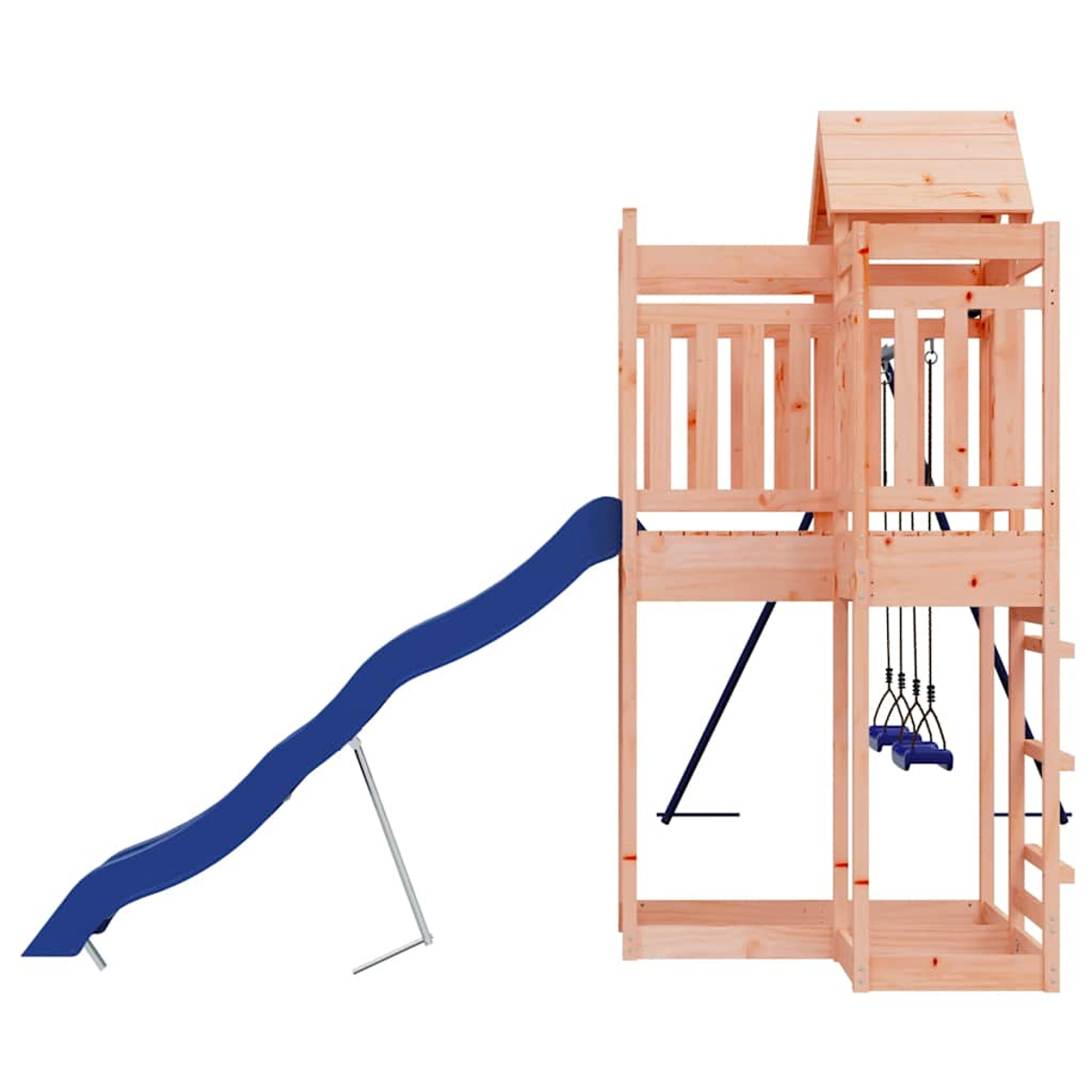 Holzspielgerüst mit blauer Rutsche und Schaukeln. Weißer Hintergrund.