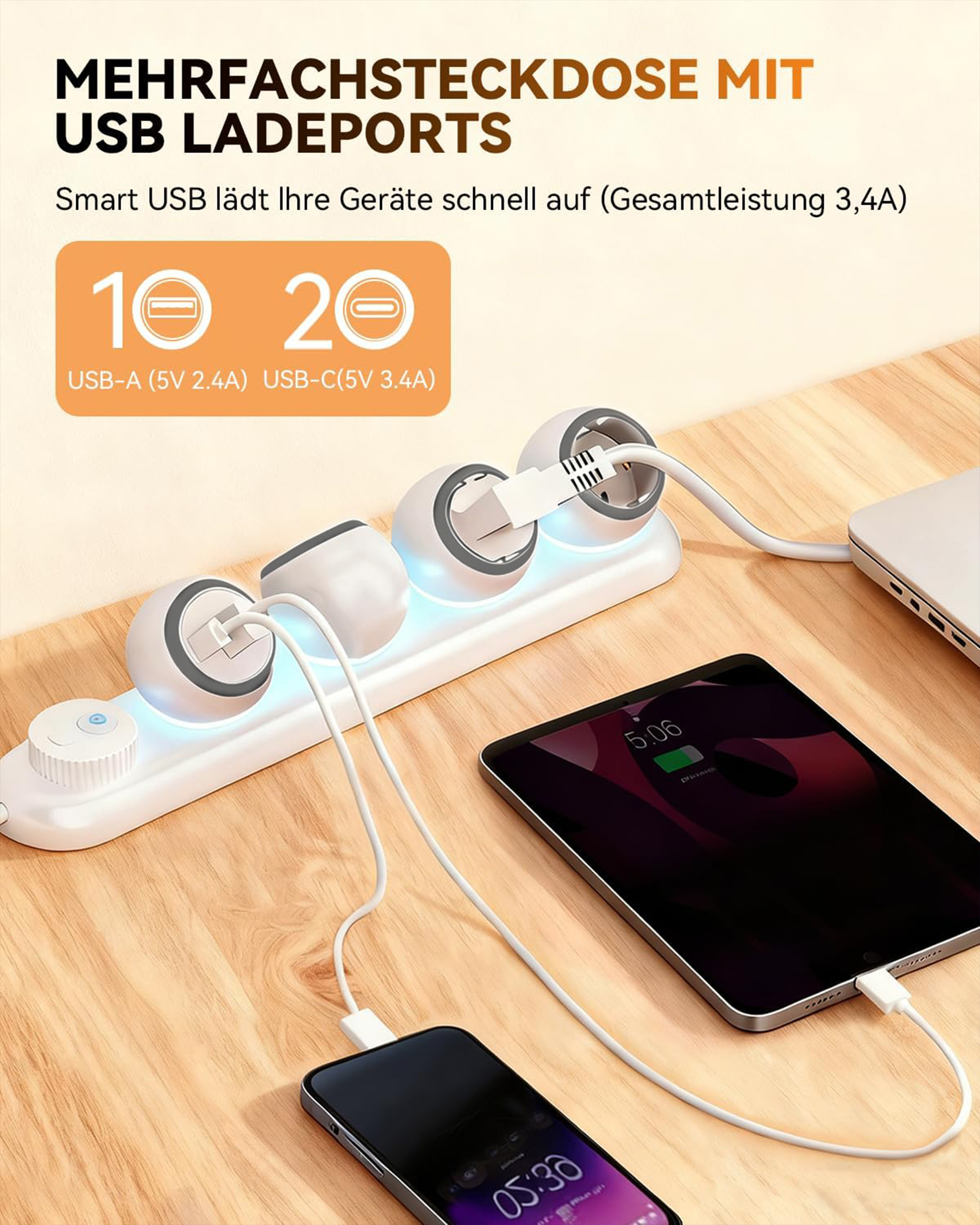 Weiße Mehrfachsteckdose mit USB-Ports lädt Smartphone und Tablet.