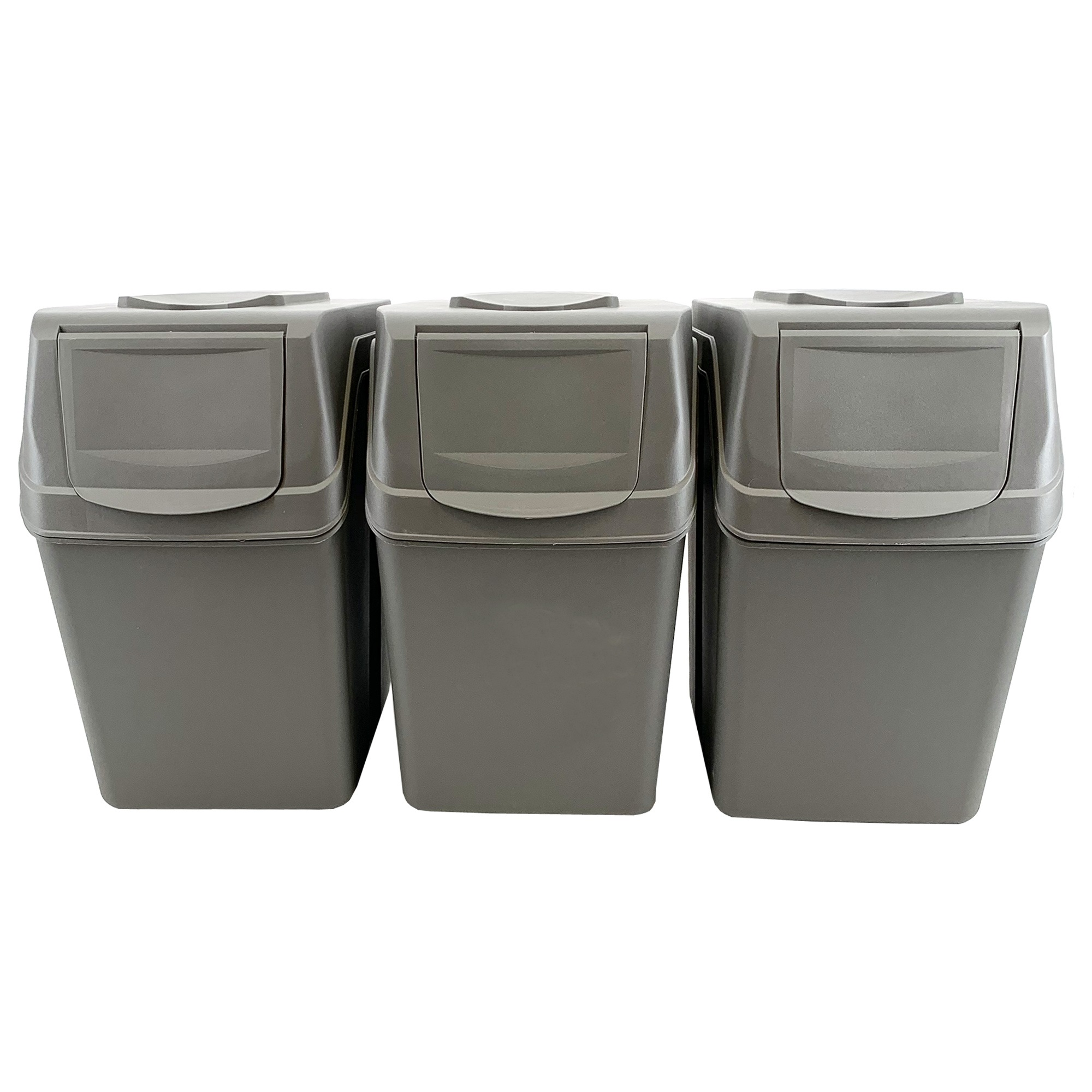 Tres cubos de basura grises con tapa abatible uno al lado del otro.